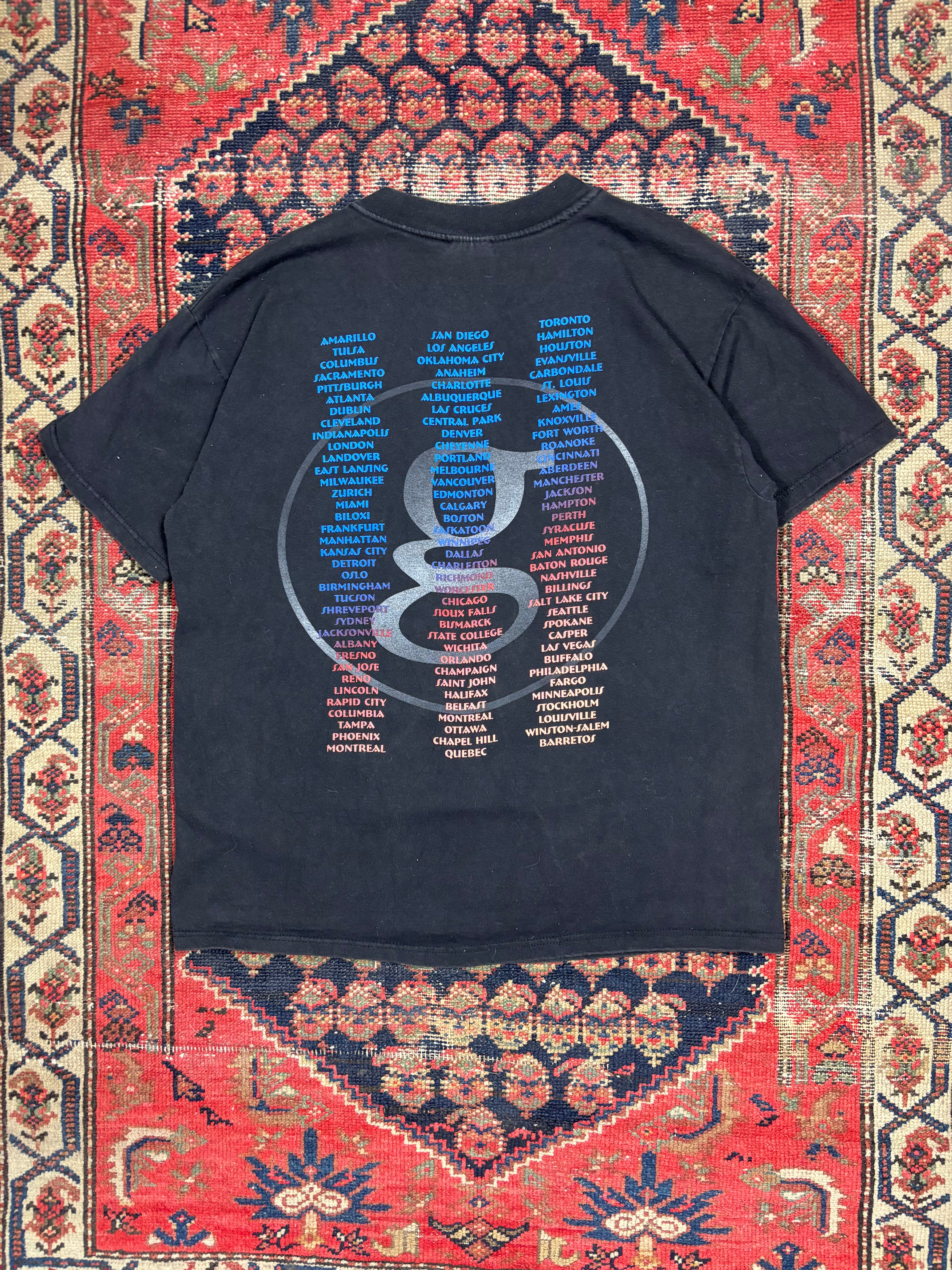 VINTAGE BLACK 1998 GARTH BROOKS TEE SIZE LARGE