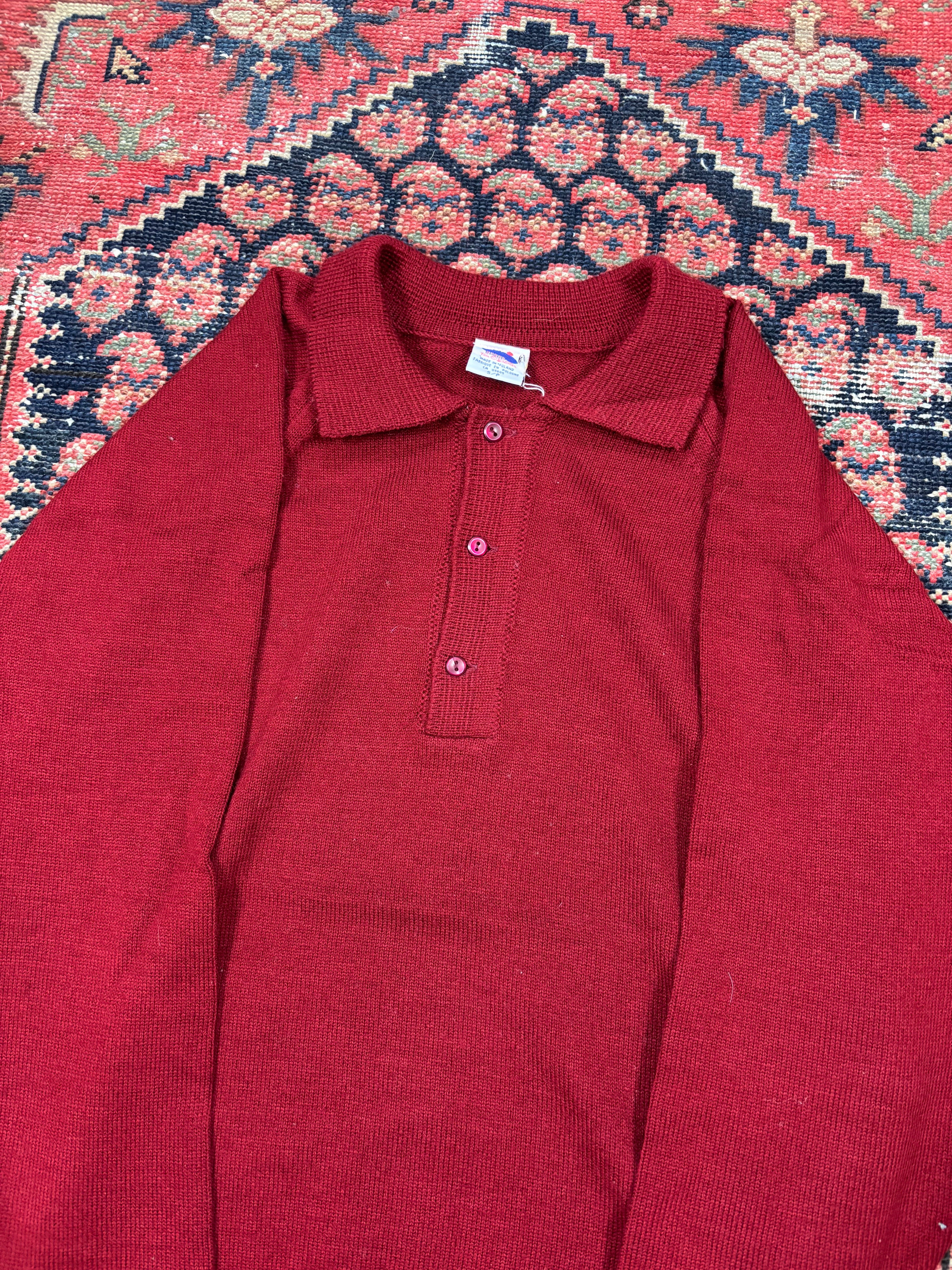 VINTAGE RED COLLARED 3 BUTTON “TOM O’SHENTEN” KNIT SIZE SMALL