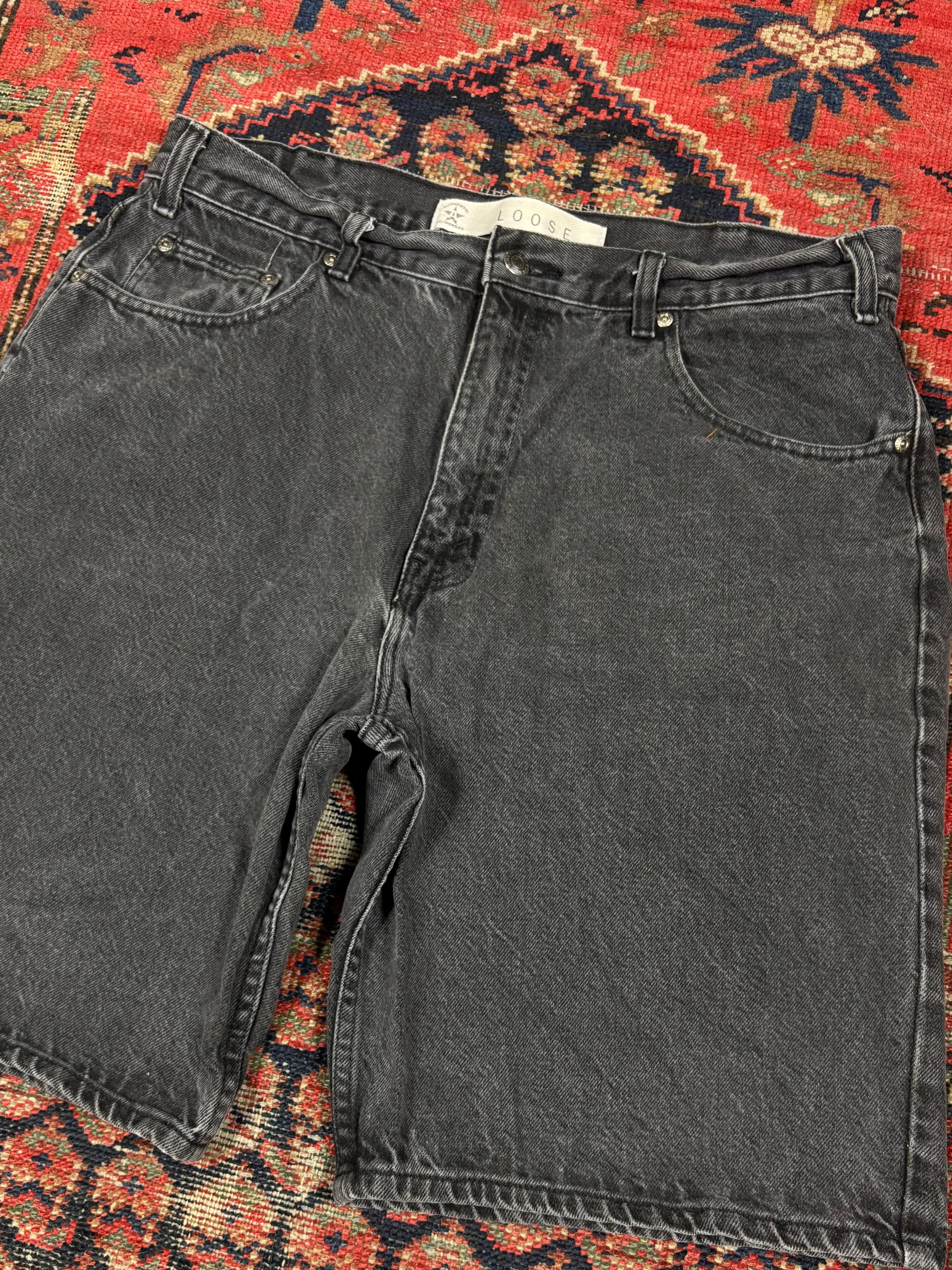 VINTAGE FADED BLACK DENIM JORTS W/34