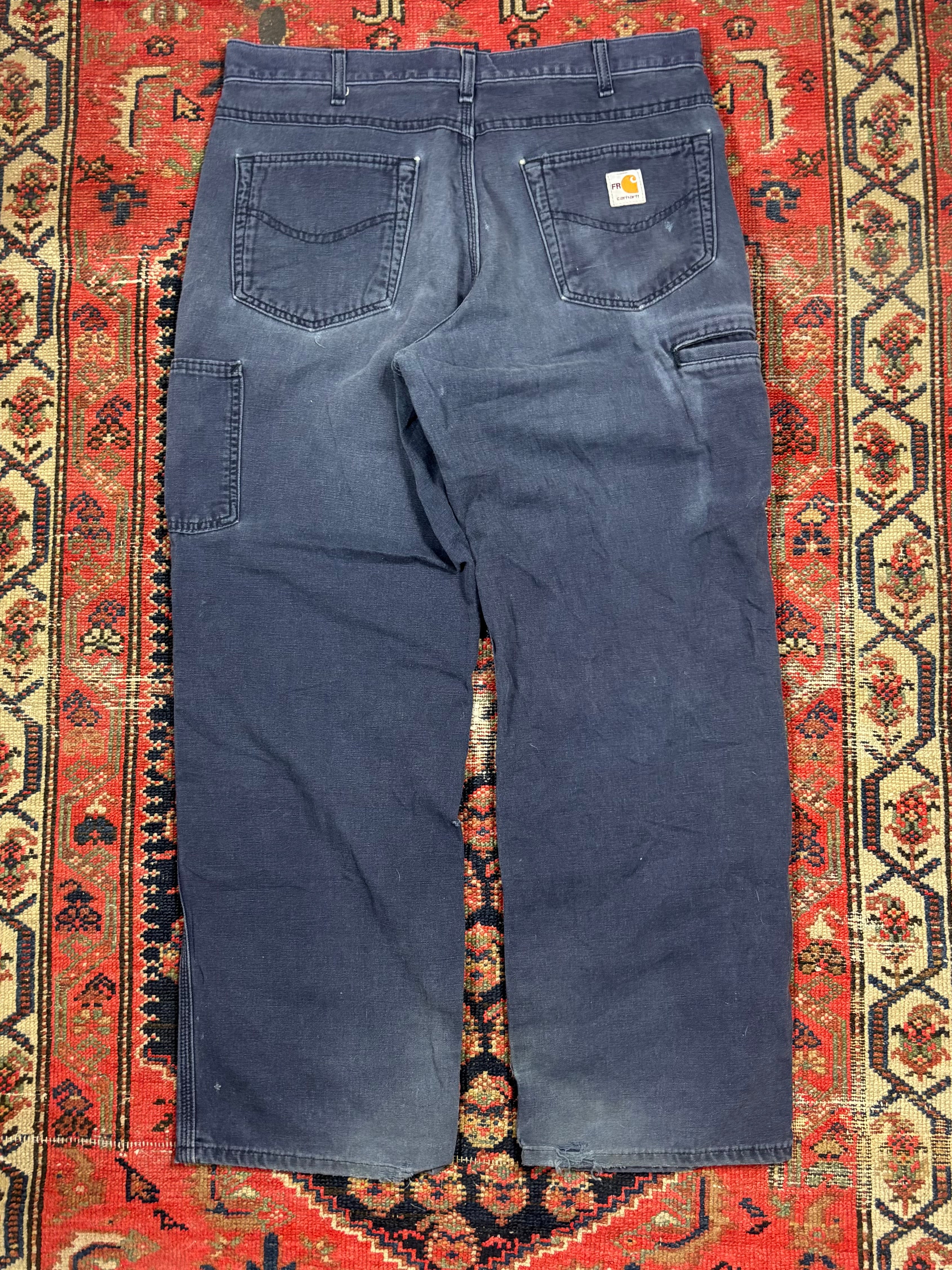 VINTAGE DARK NAVY CARHARTT CARPENTER PANTS W/34