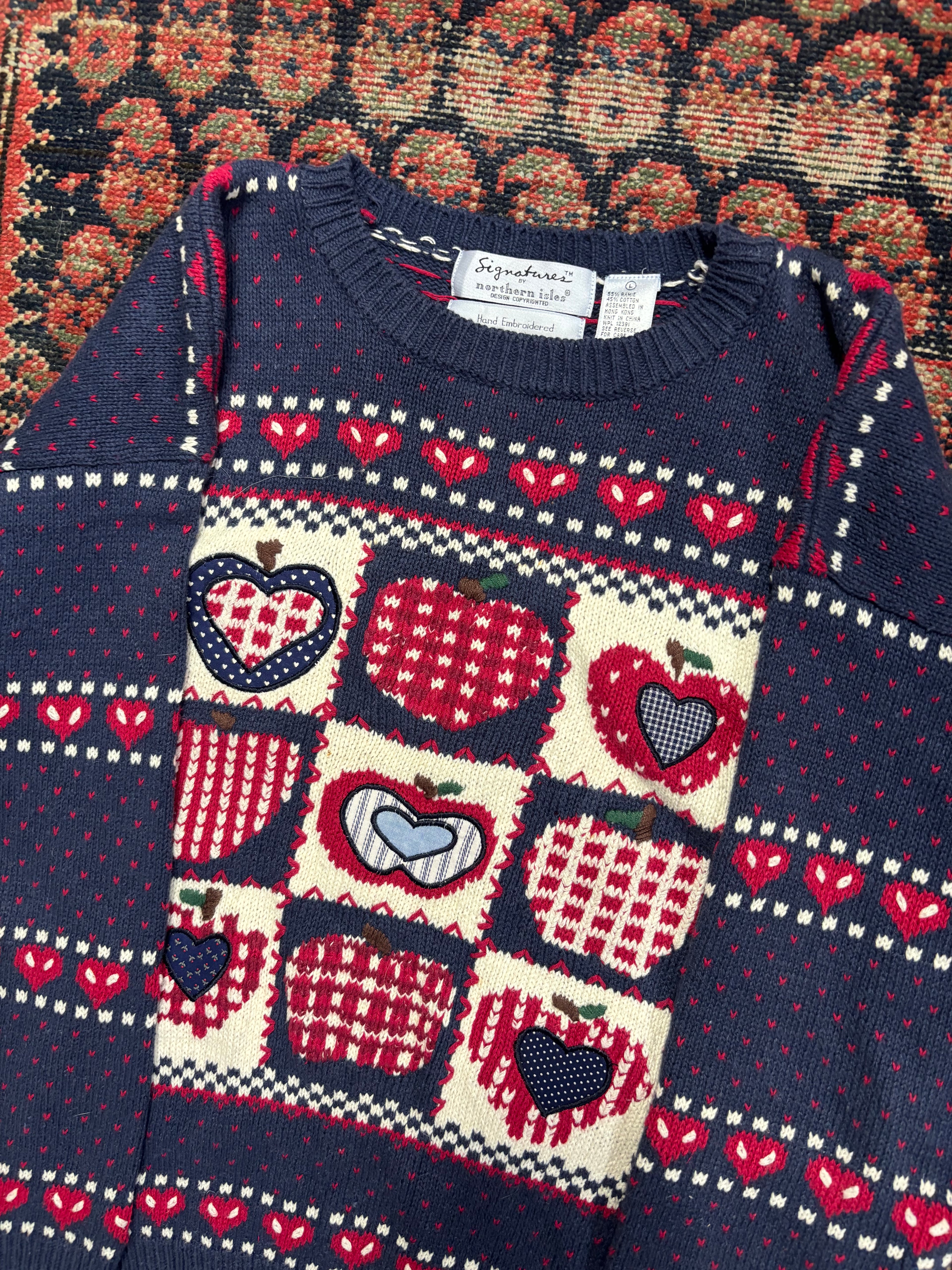 VINTAGE HAND-EMBROIDERED NAVY APPLE KNIT SIZE MEDIUM