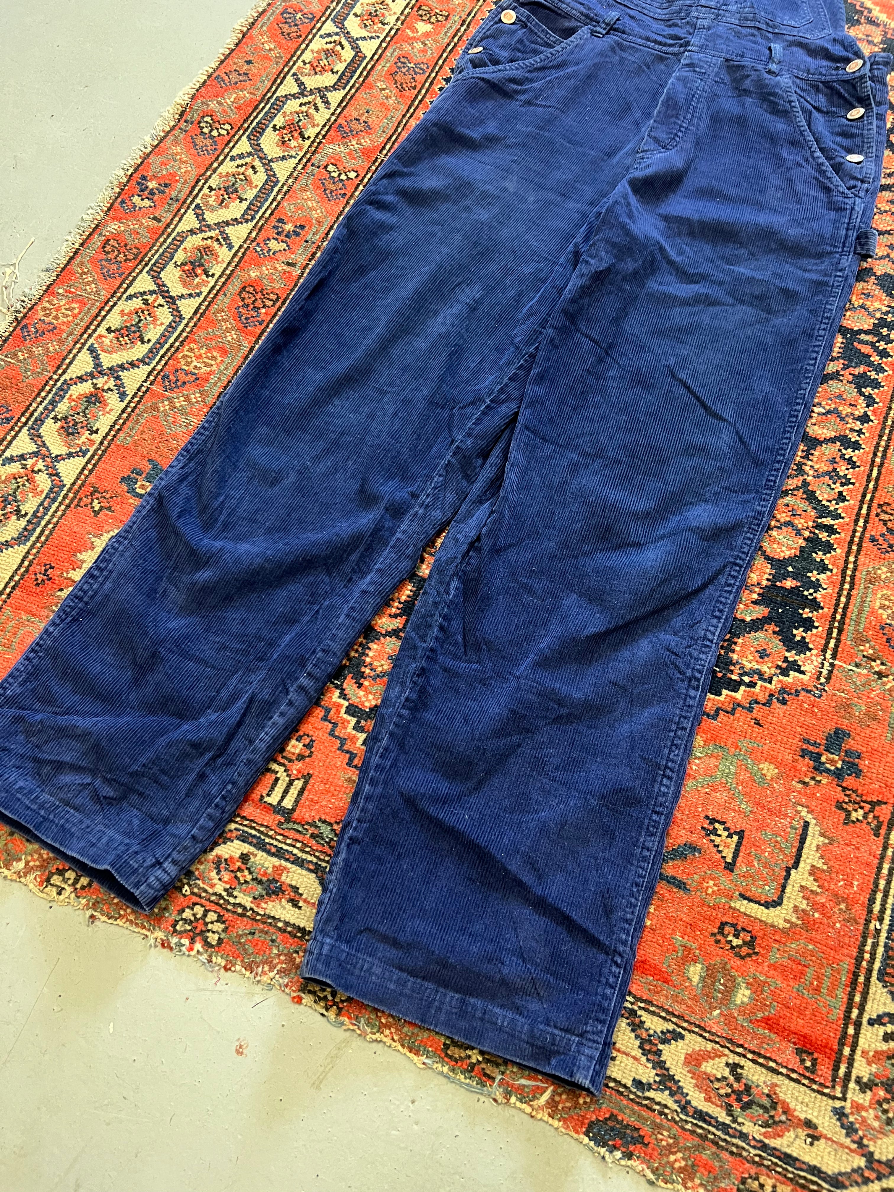 VINTAGE CORDUROY OVERALLS - M/L