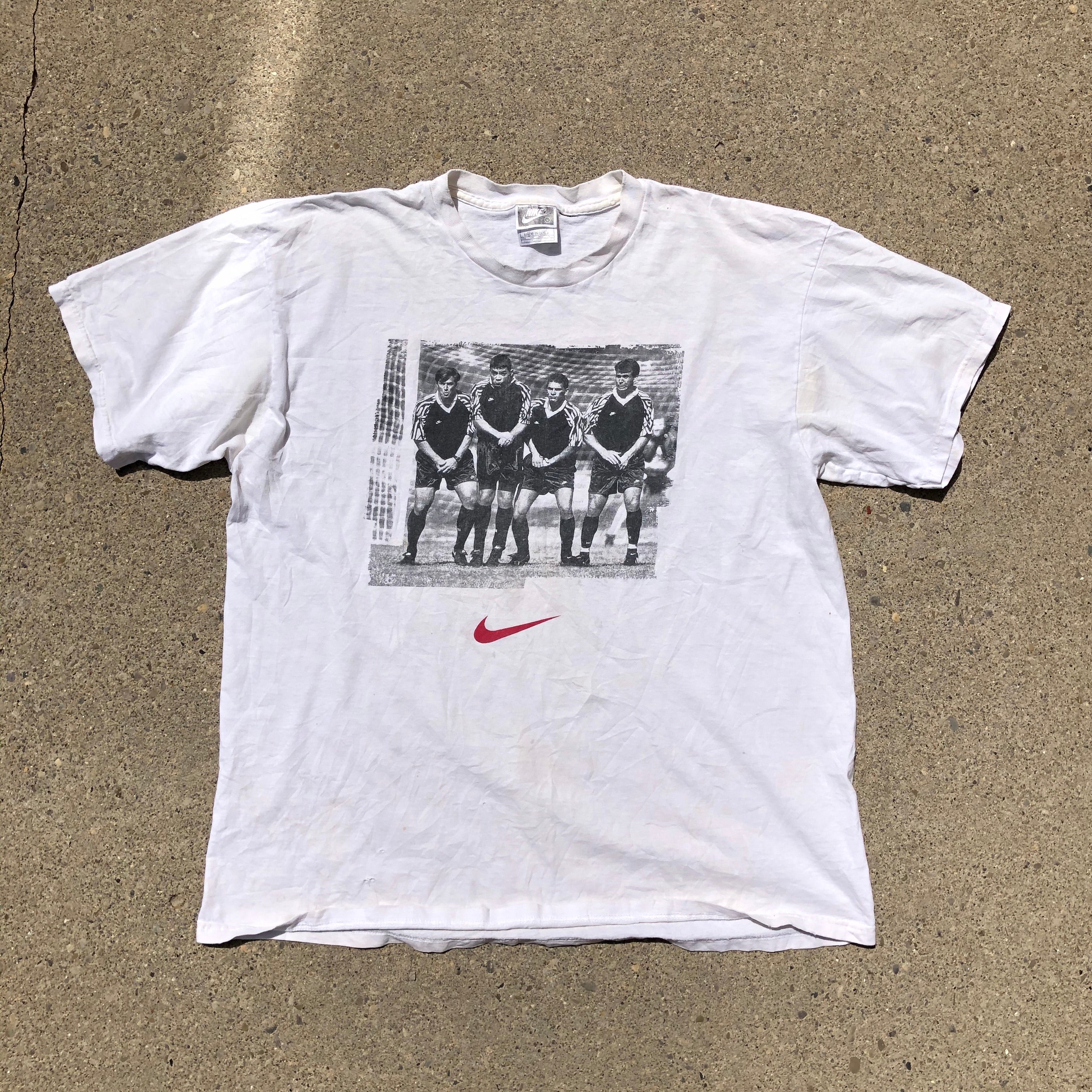 90s Nike soccer t shirt
