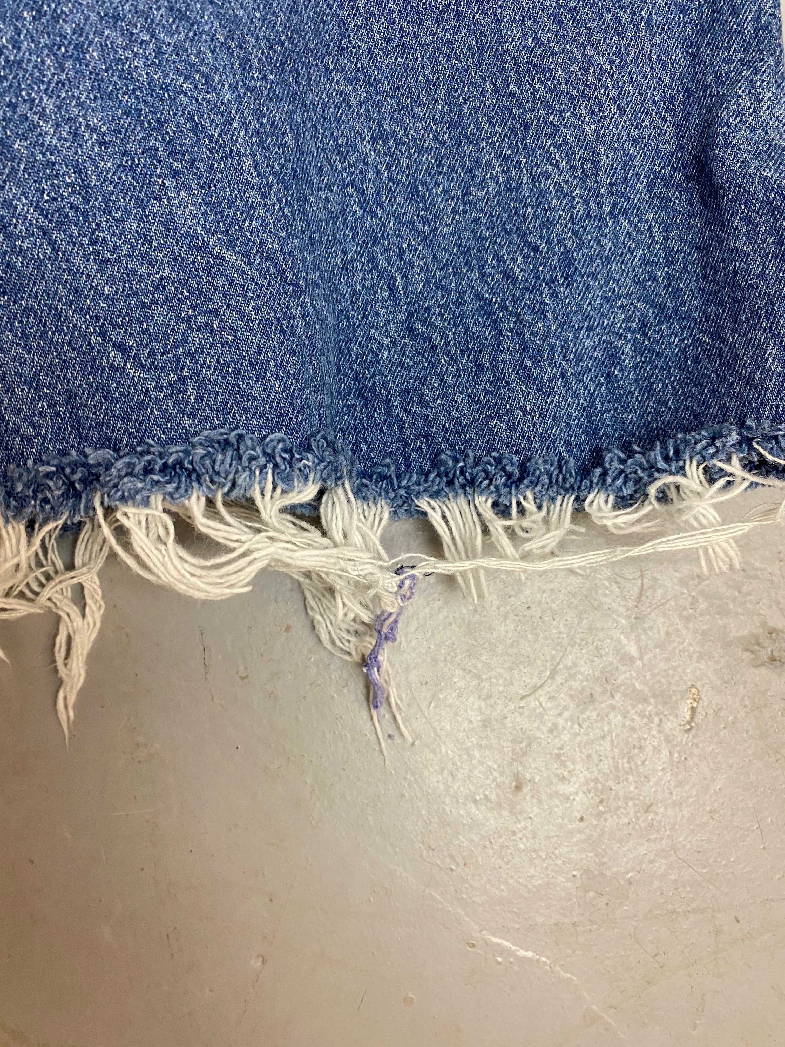 90s High Waisted Harley Davidson Frayed Denim Shorts - 30in