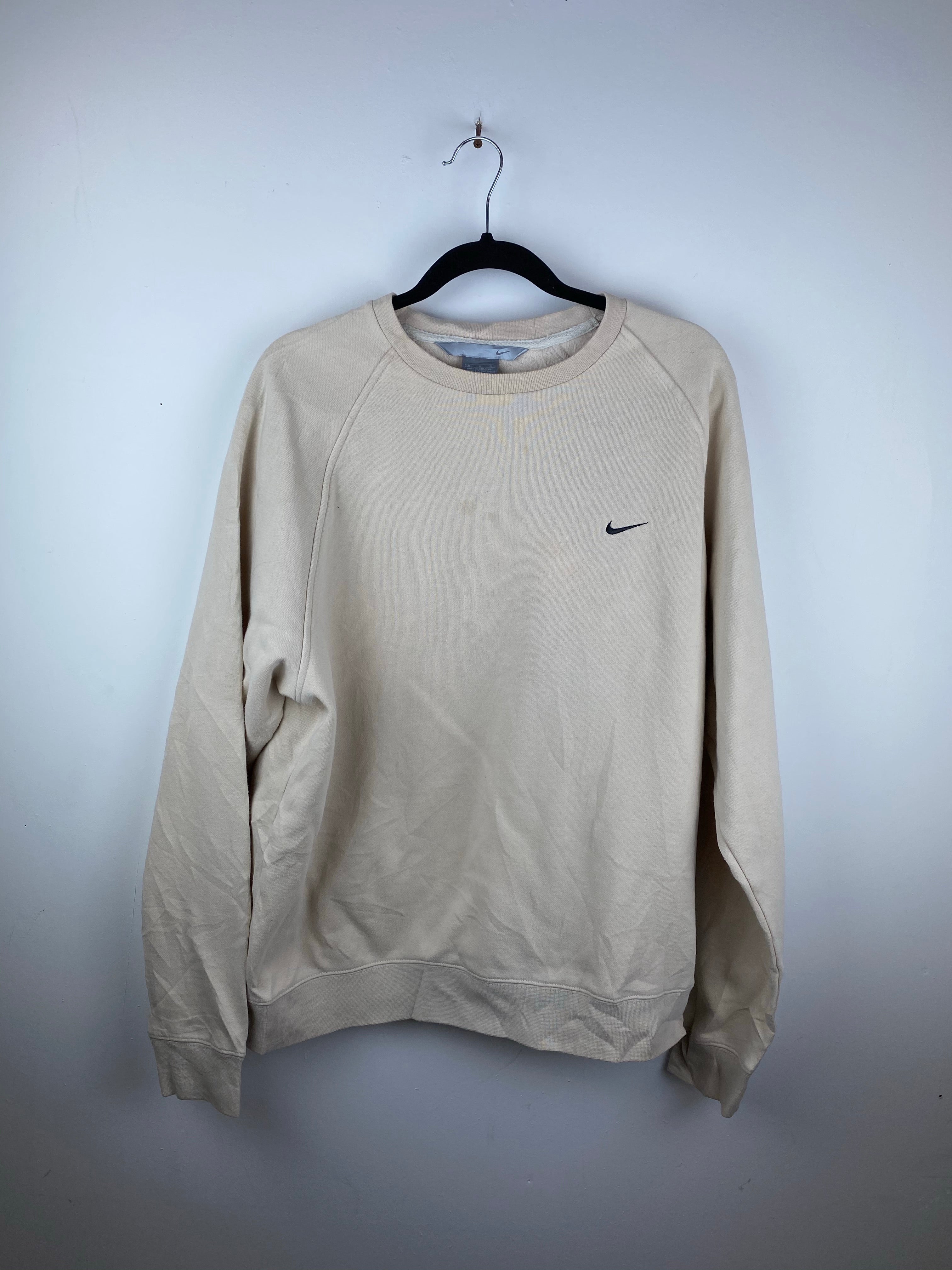Creme Nike check crewneck