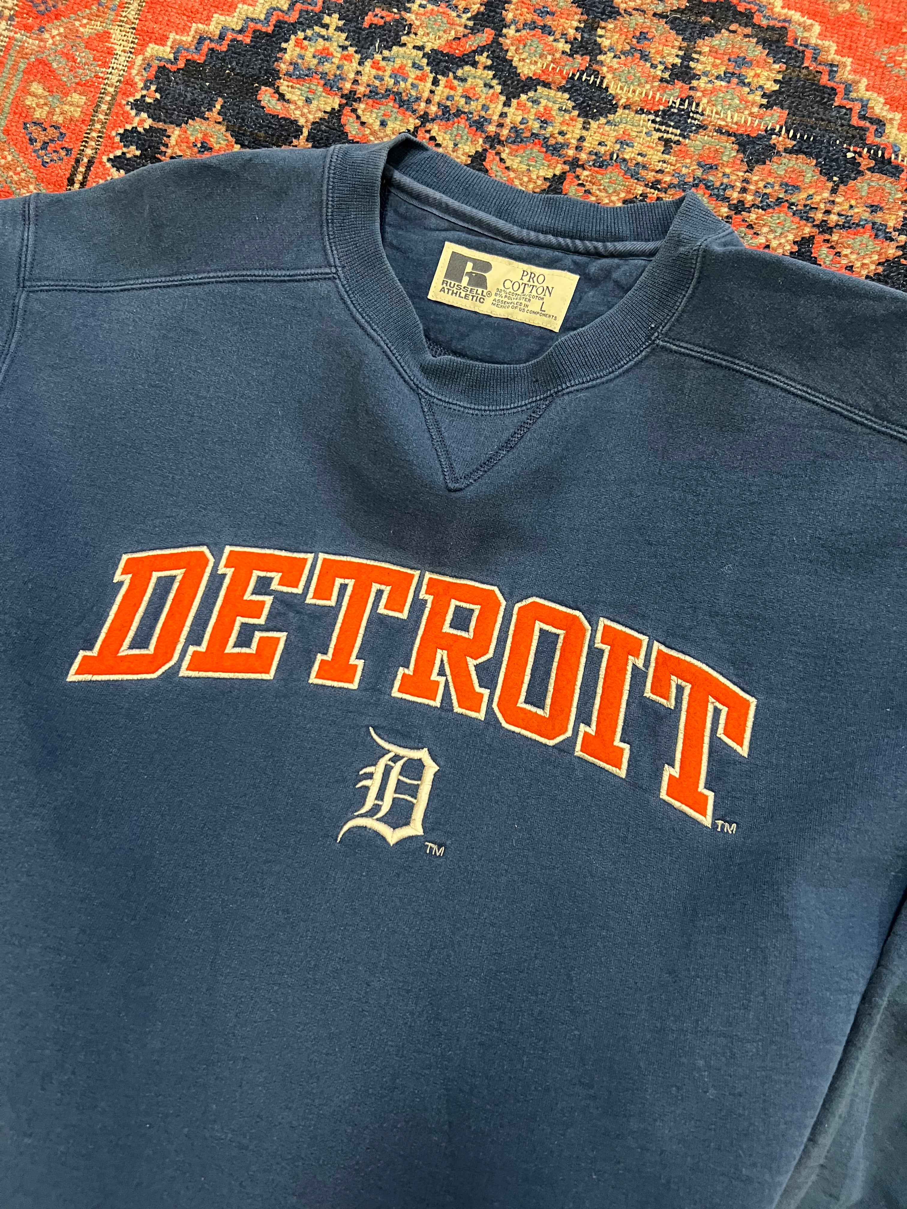 VINTAGE DETROIT RUSSEL CREWNECK - M/L
