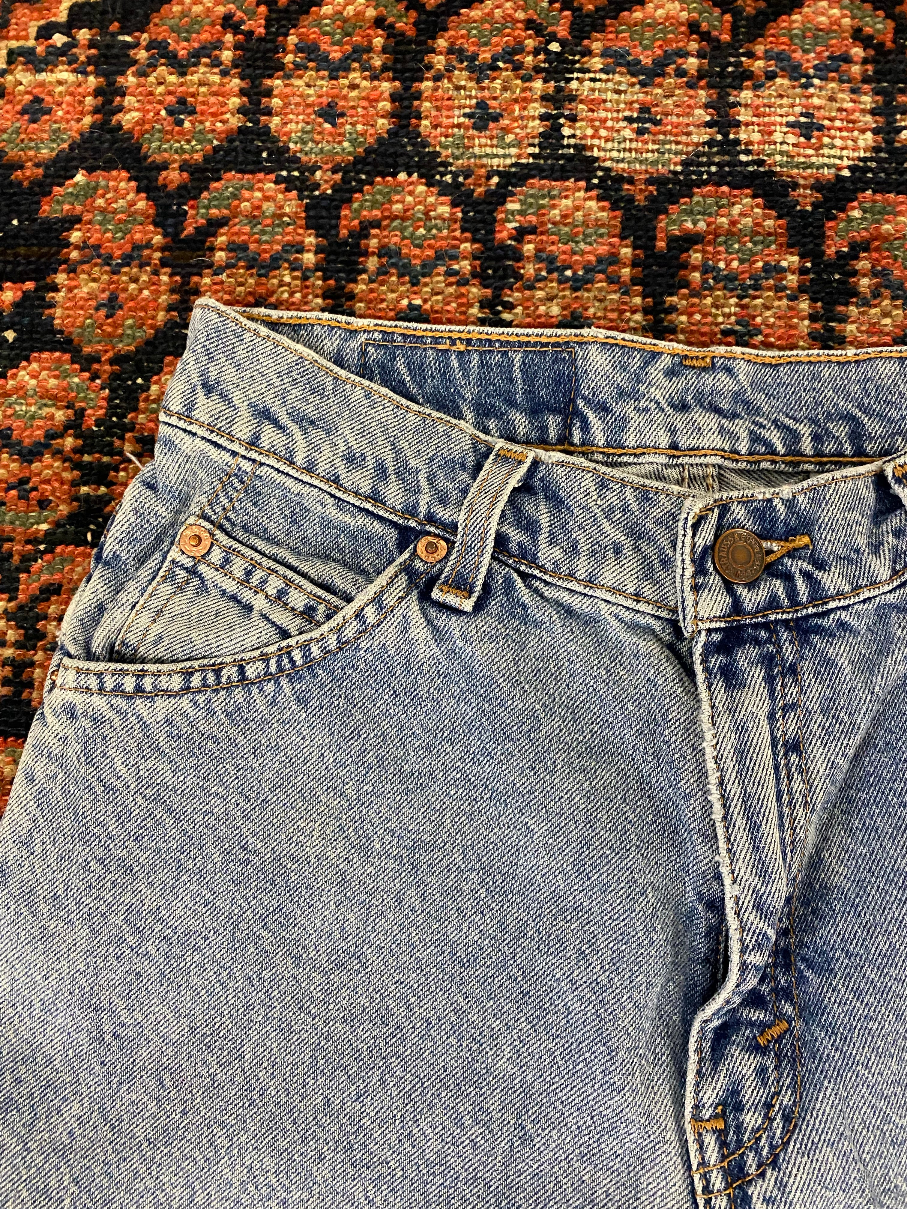 Vintage Orange Tab Levi’s Denim Shorts - 27in