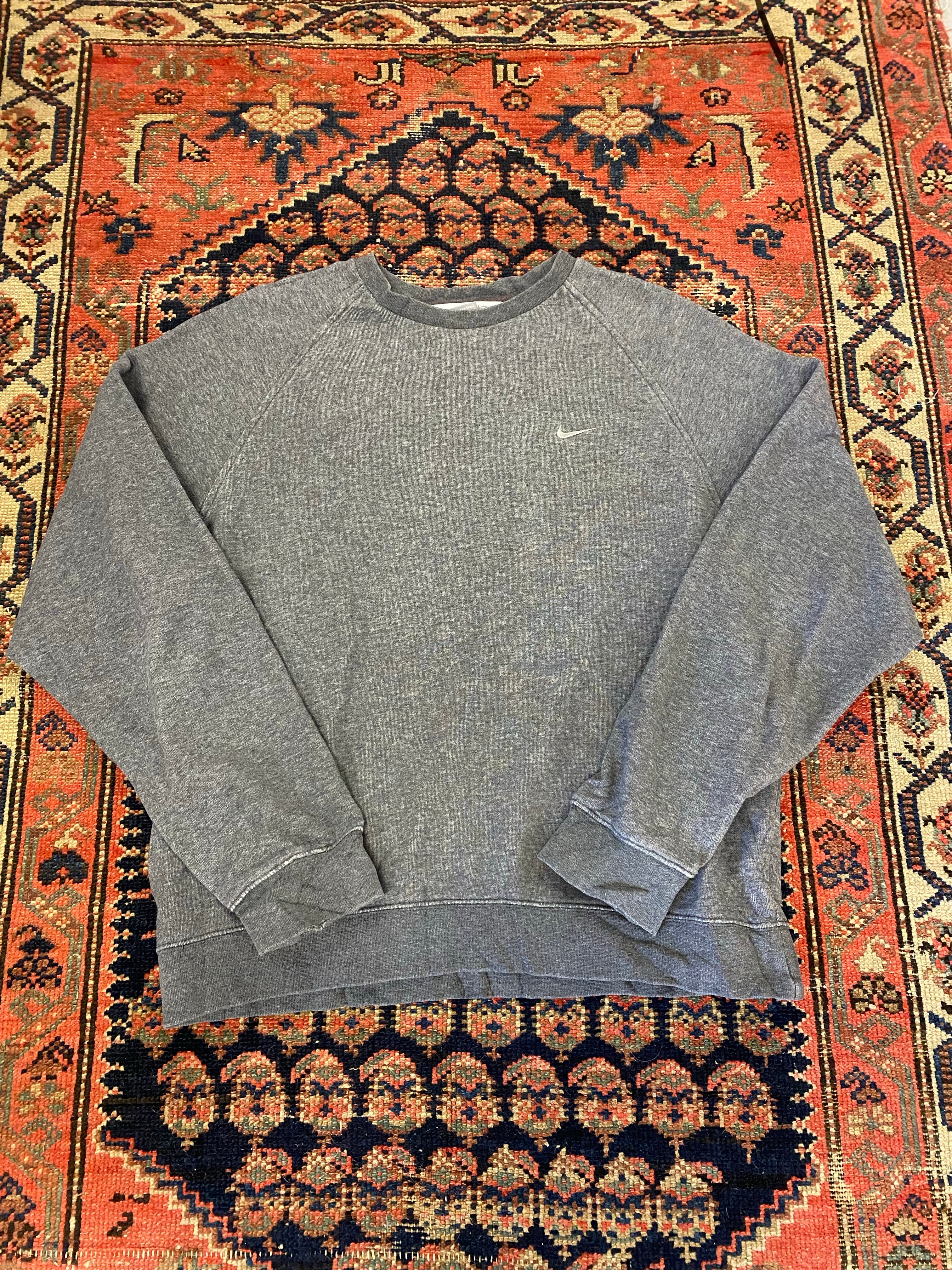 2000s Nike Crewneck - M