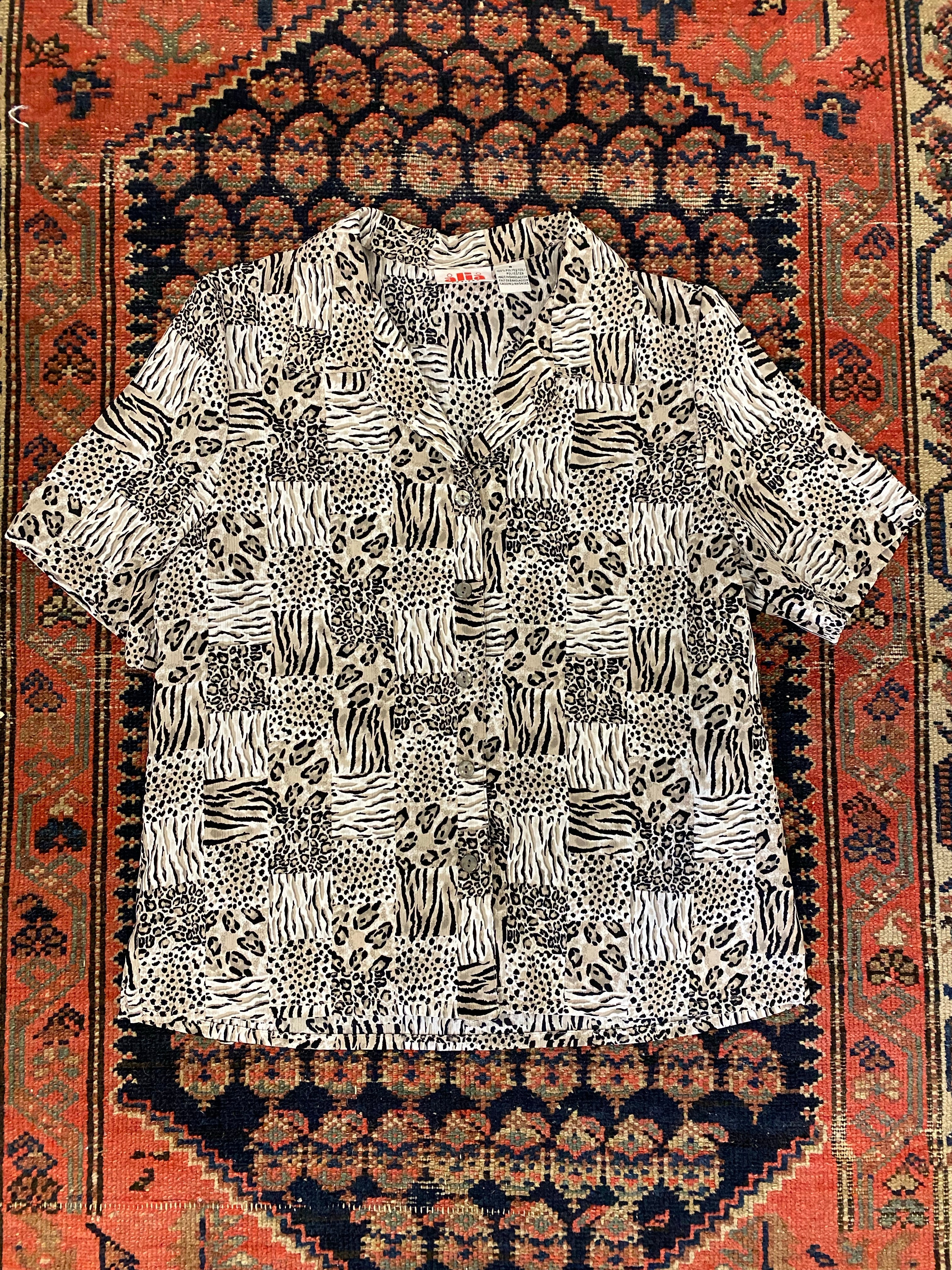 Vintage Cheetah Button up - M