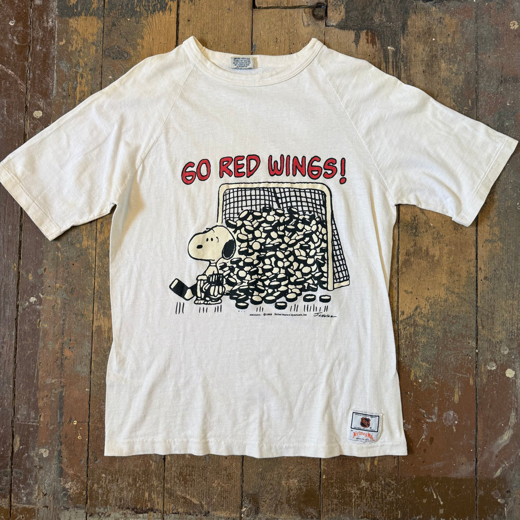 1968 Snoopy Red Wings T Shirt Size Medium