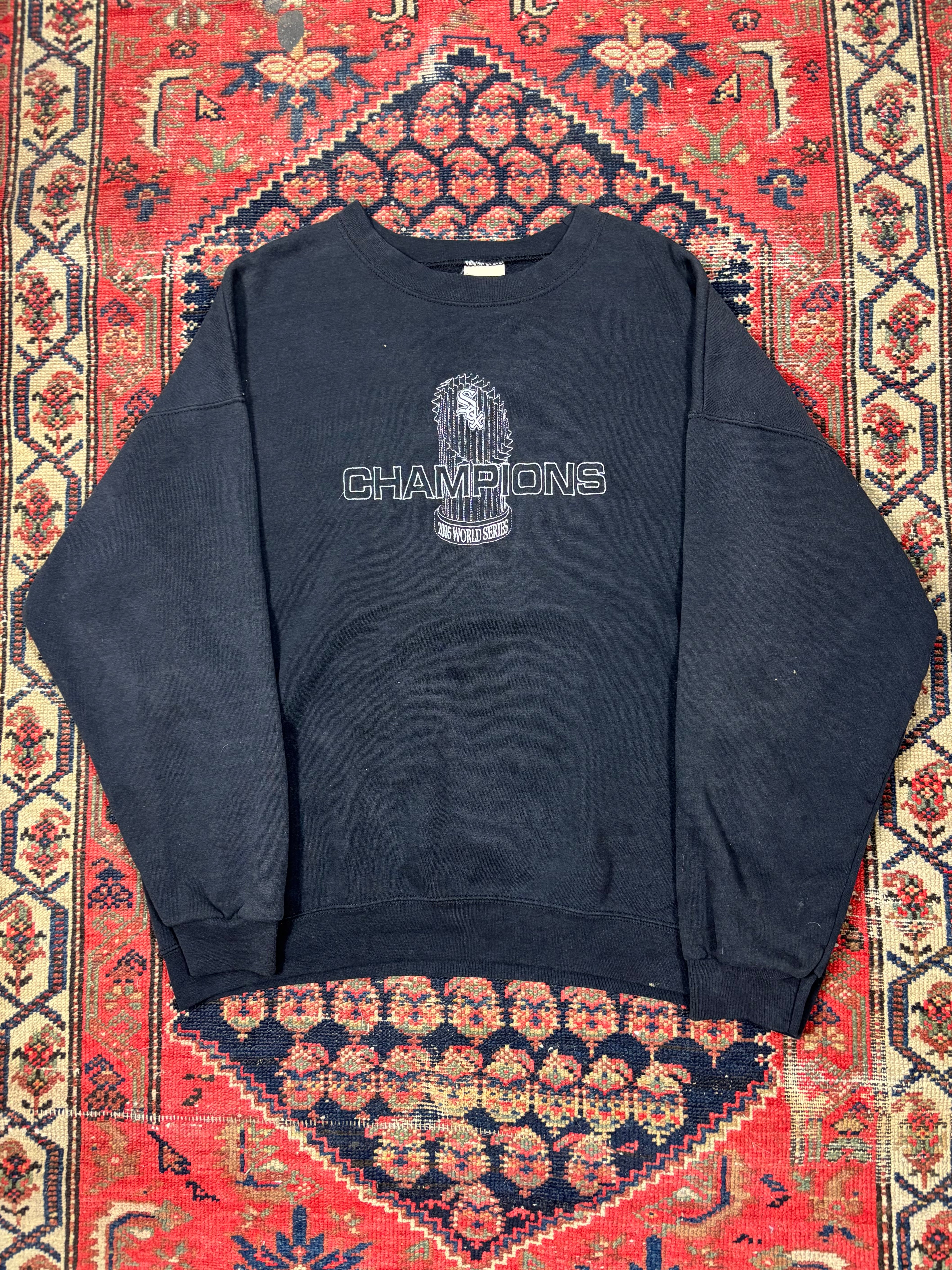 VINTAGE BLACK WHITE SOX “CHAMPIONS” CREWNECK SIZE XL
