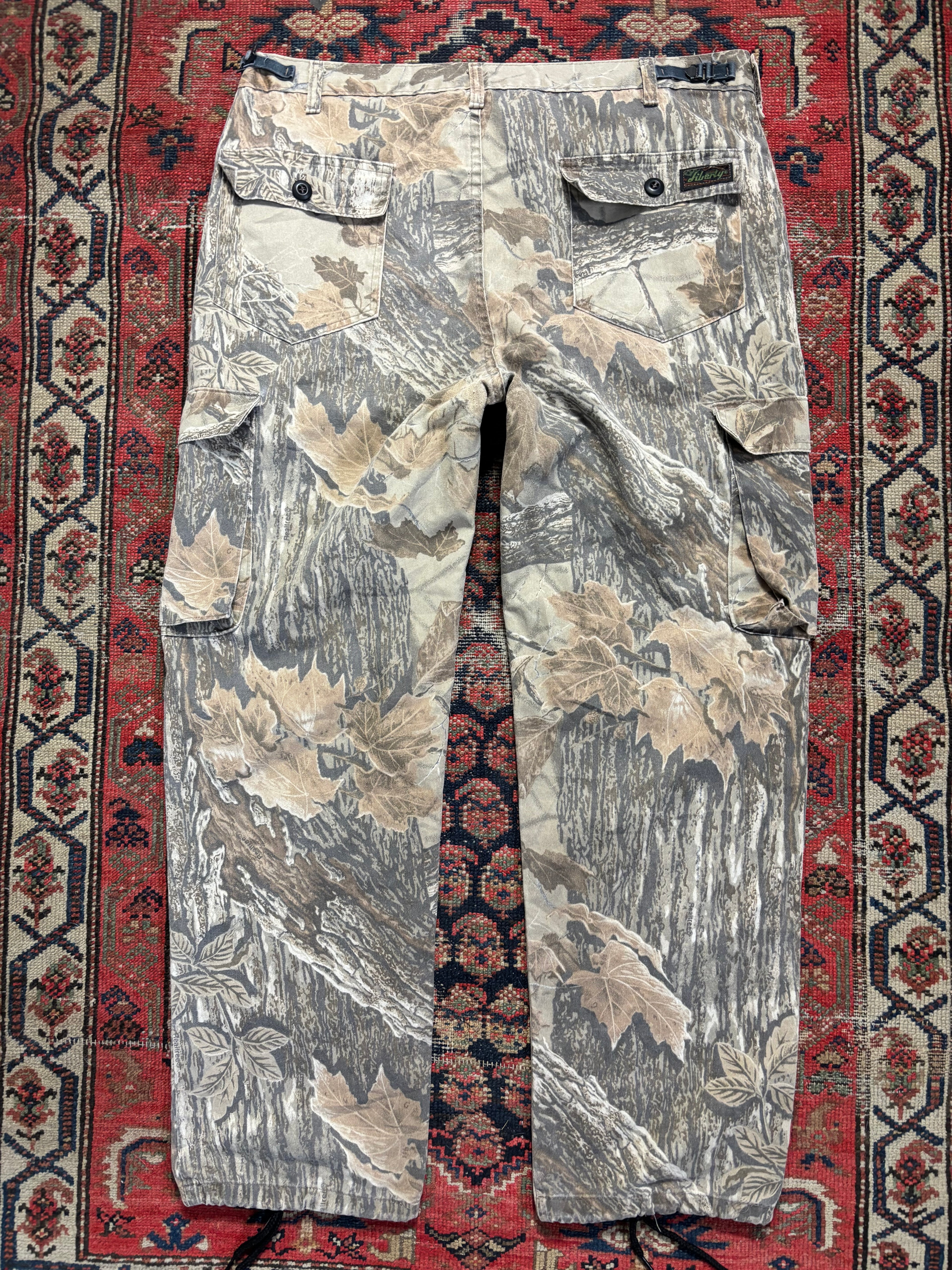 VINTAGE REALTREE LIBERTY CARGOS W/36-38