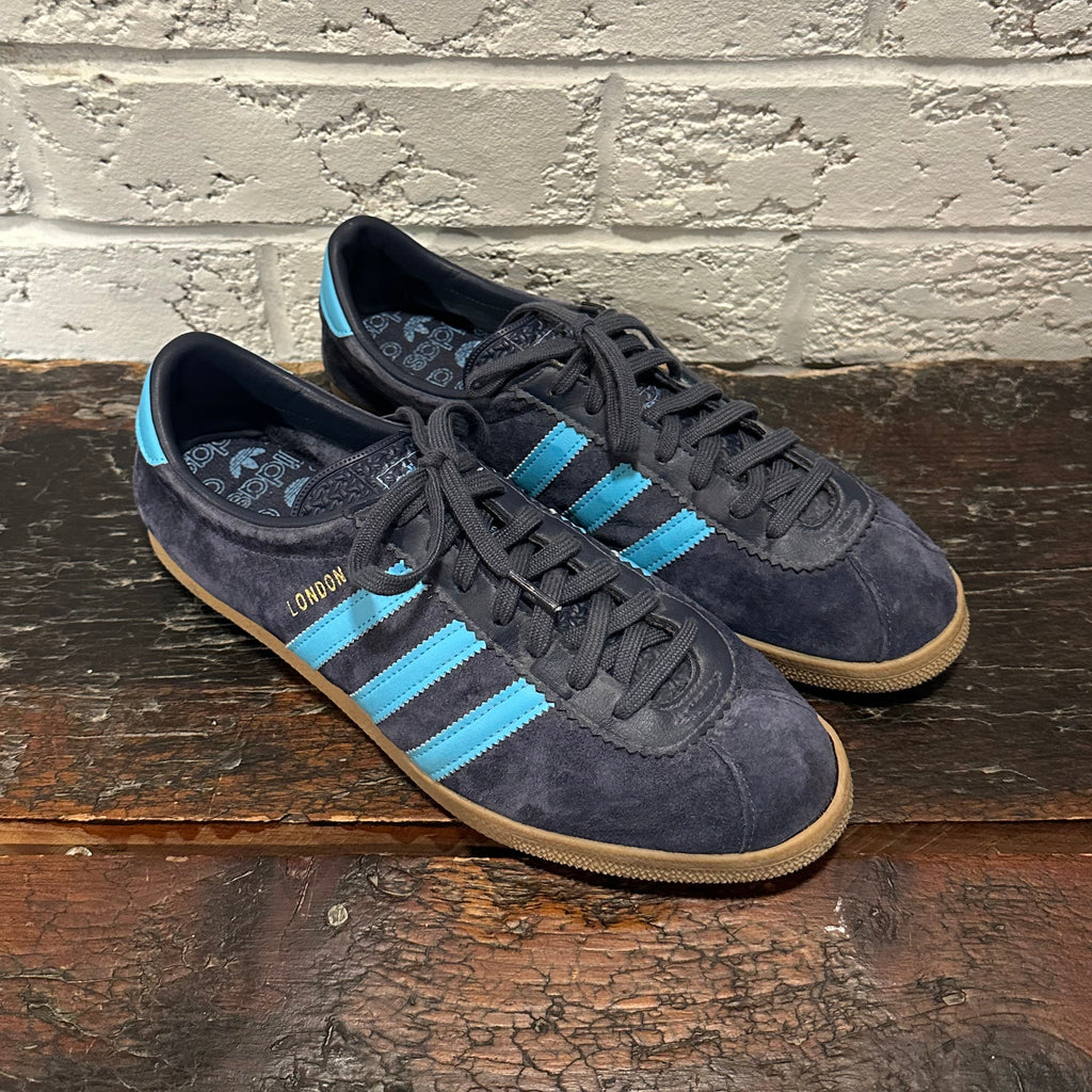 ADIDAS SIZE M11