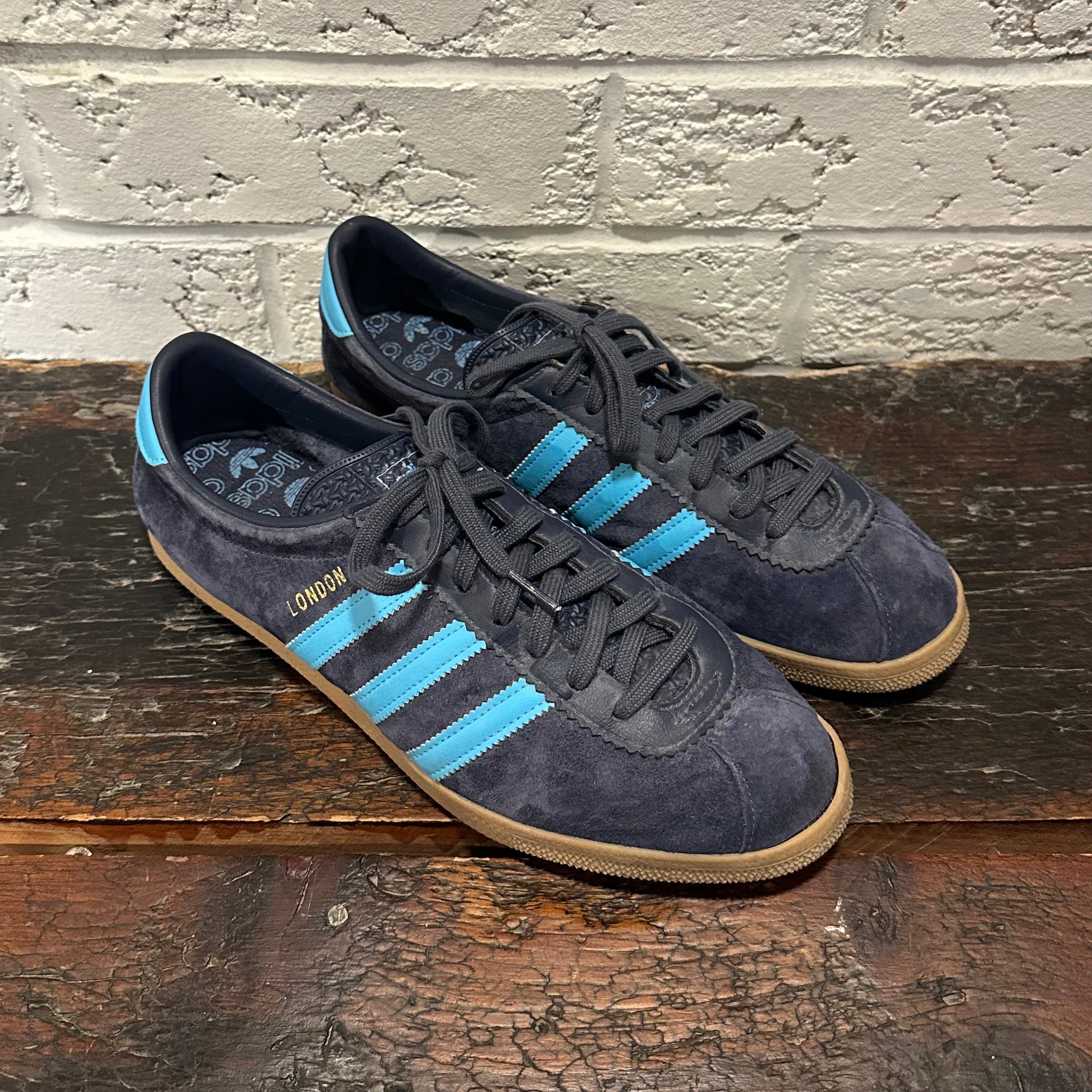 ADIDAS SIZE M11