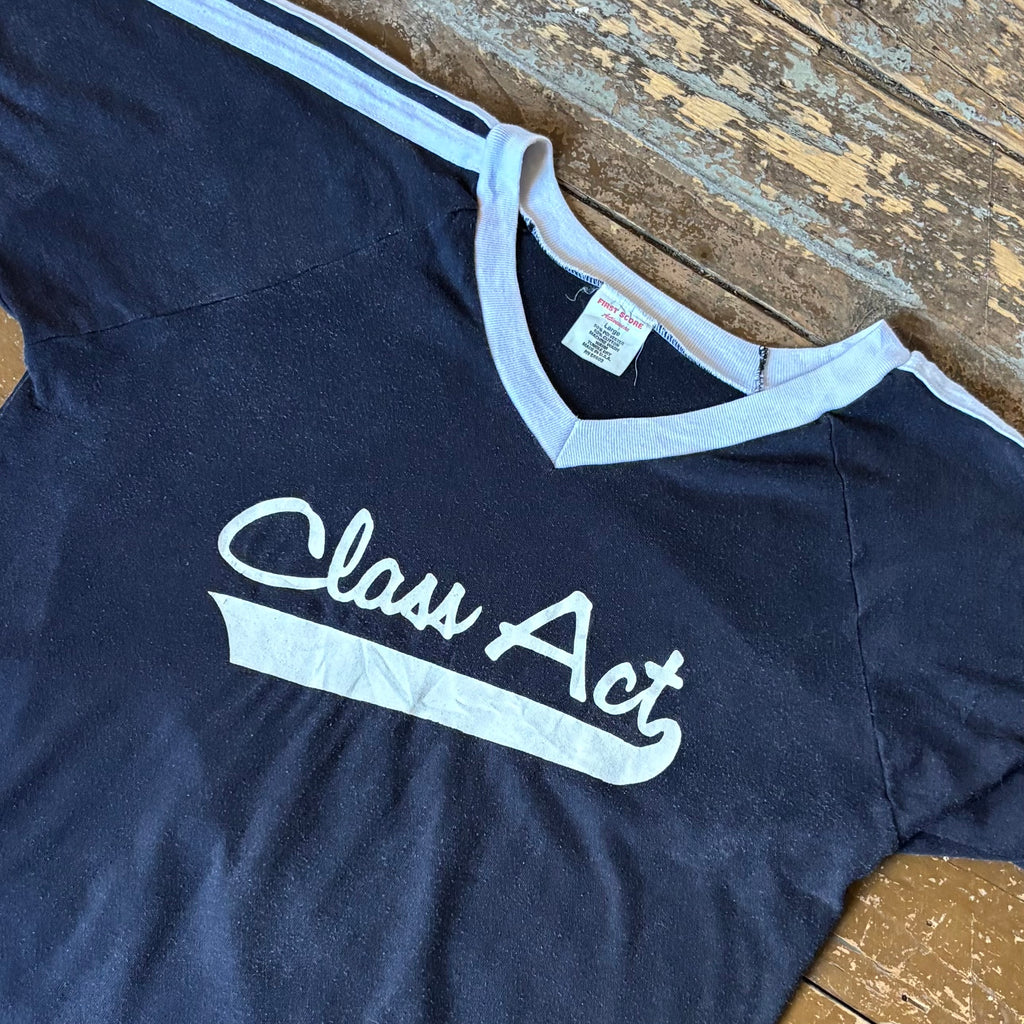 Vintage Class Act T Shirt Size - Large