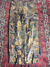 Load image into Gallery viewer, VINTAGE PARKLANDS CANADA REALTREE CARGO PANTS W/36