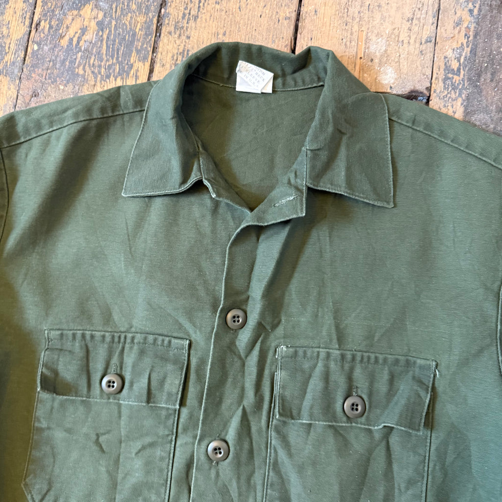 1980s OG107 Button Up Size M - L