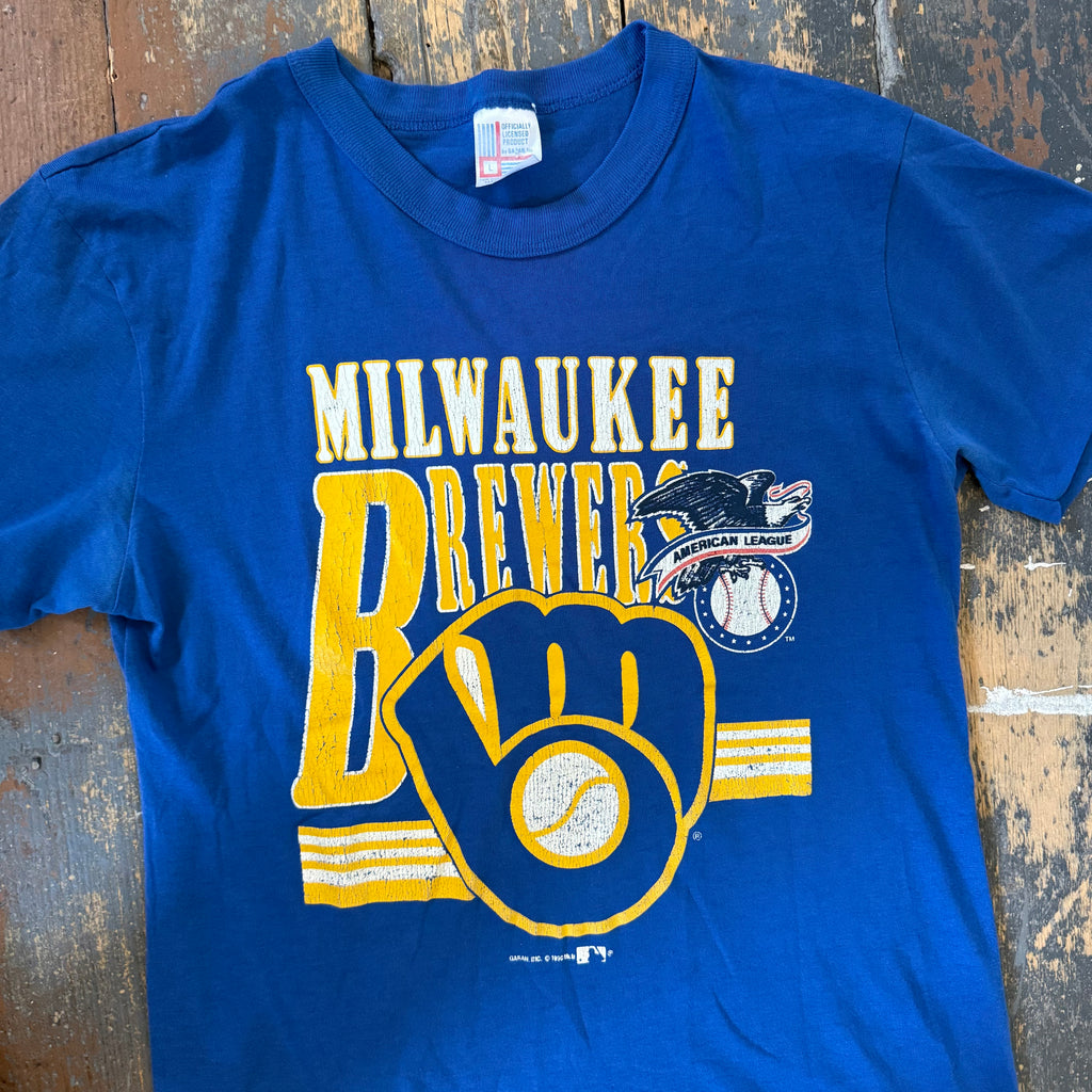 Vintage Milwaukee T-Shirt - Size Small