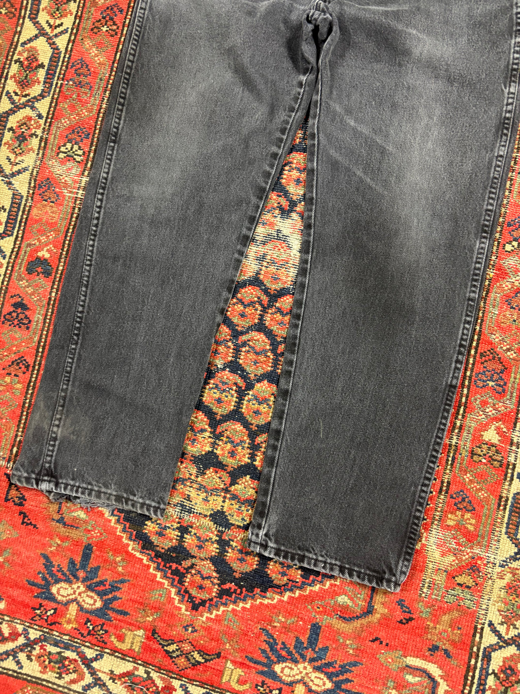 VINTAGE FADED BLACK RUSTLER DENIM W/36