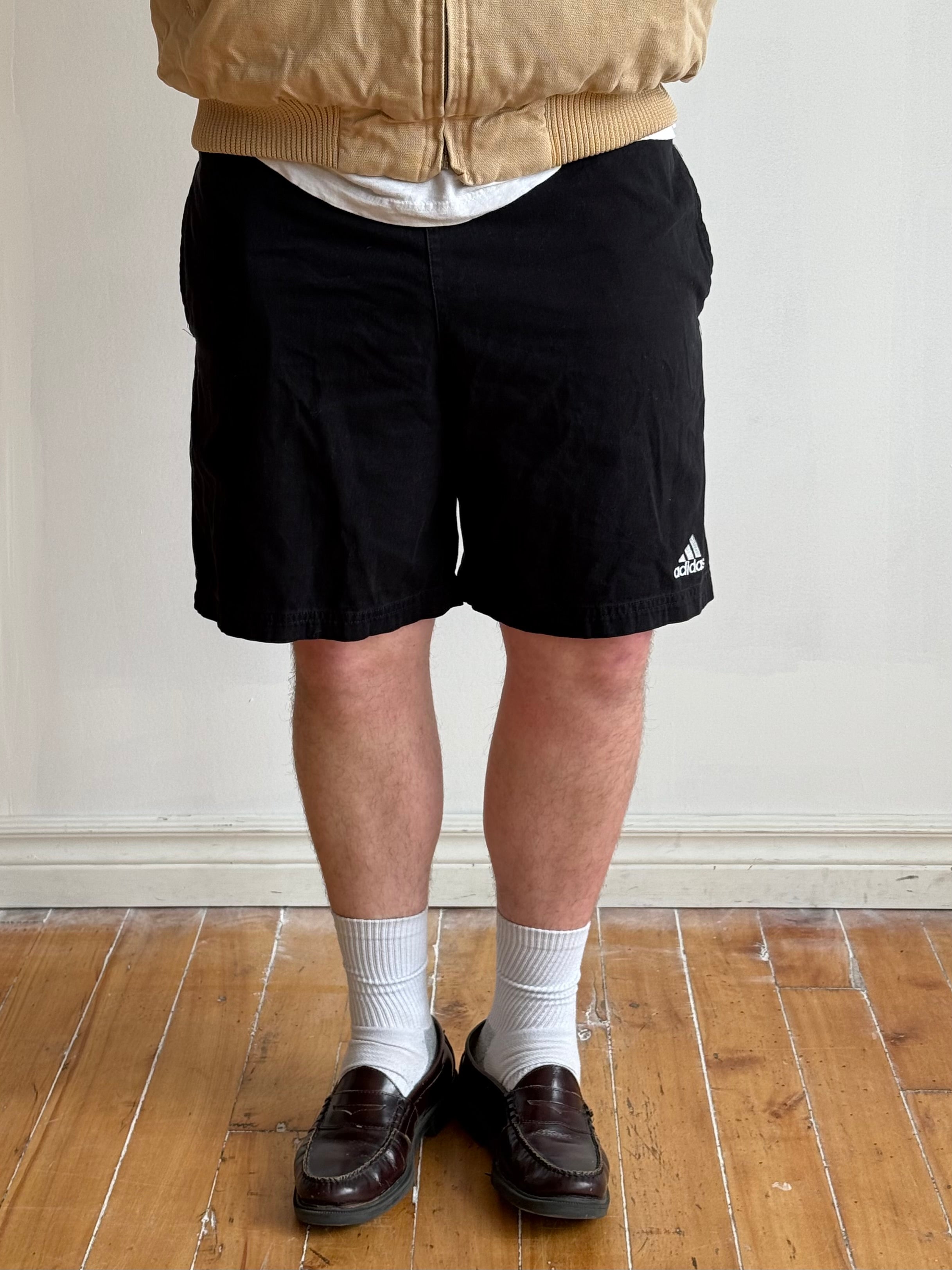 VINTAGE BLACK ADIDAS BAGGIE COTTON SHORTS SIZE LARGE