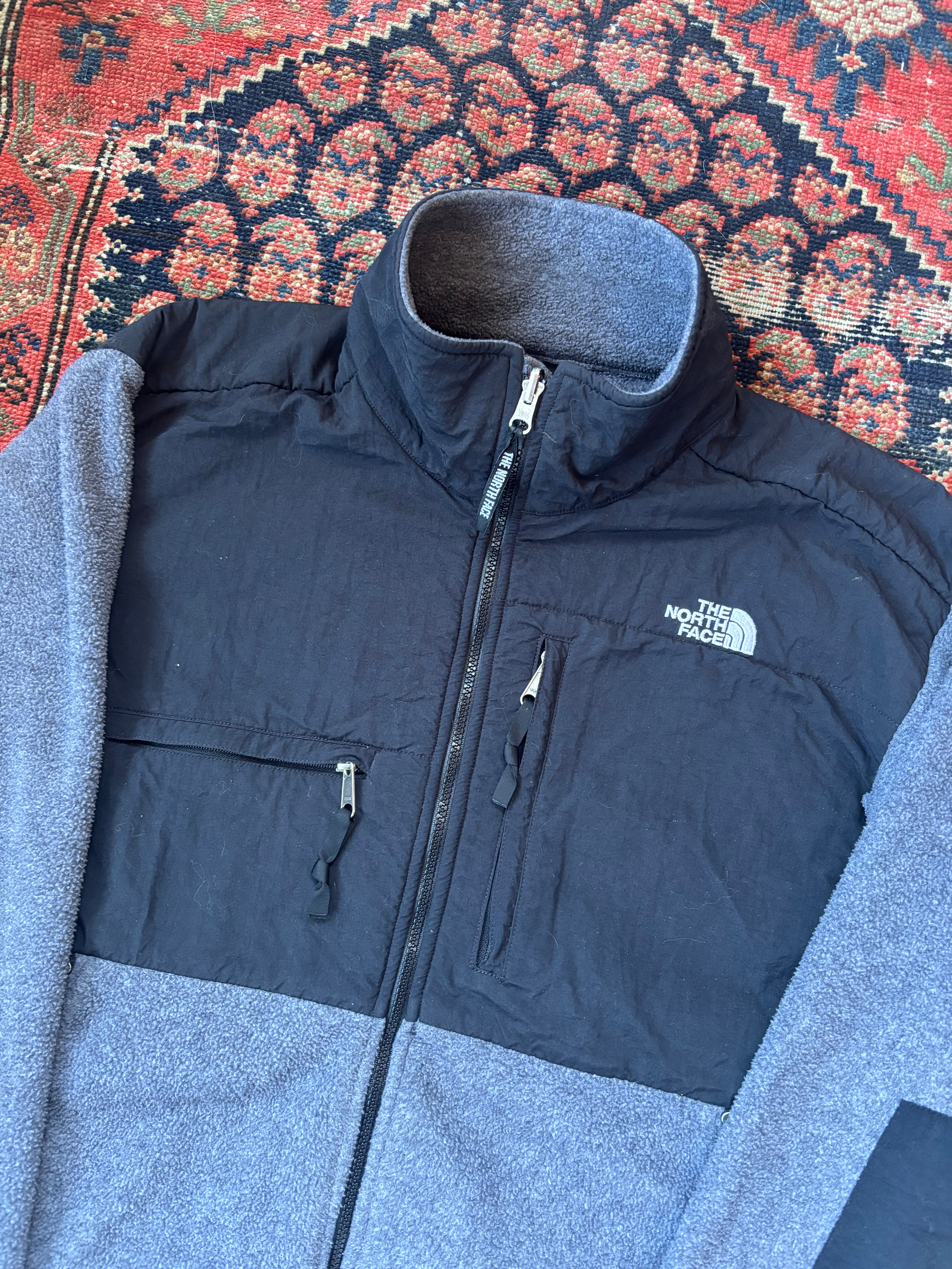 VINTAGE BLACK & GREY THE NORTH FACE DENALI FLEECE SIZE XL