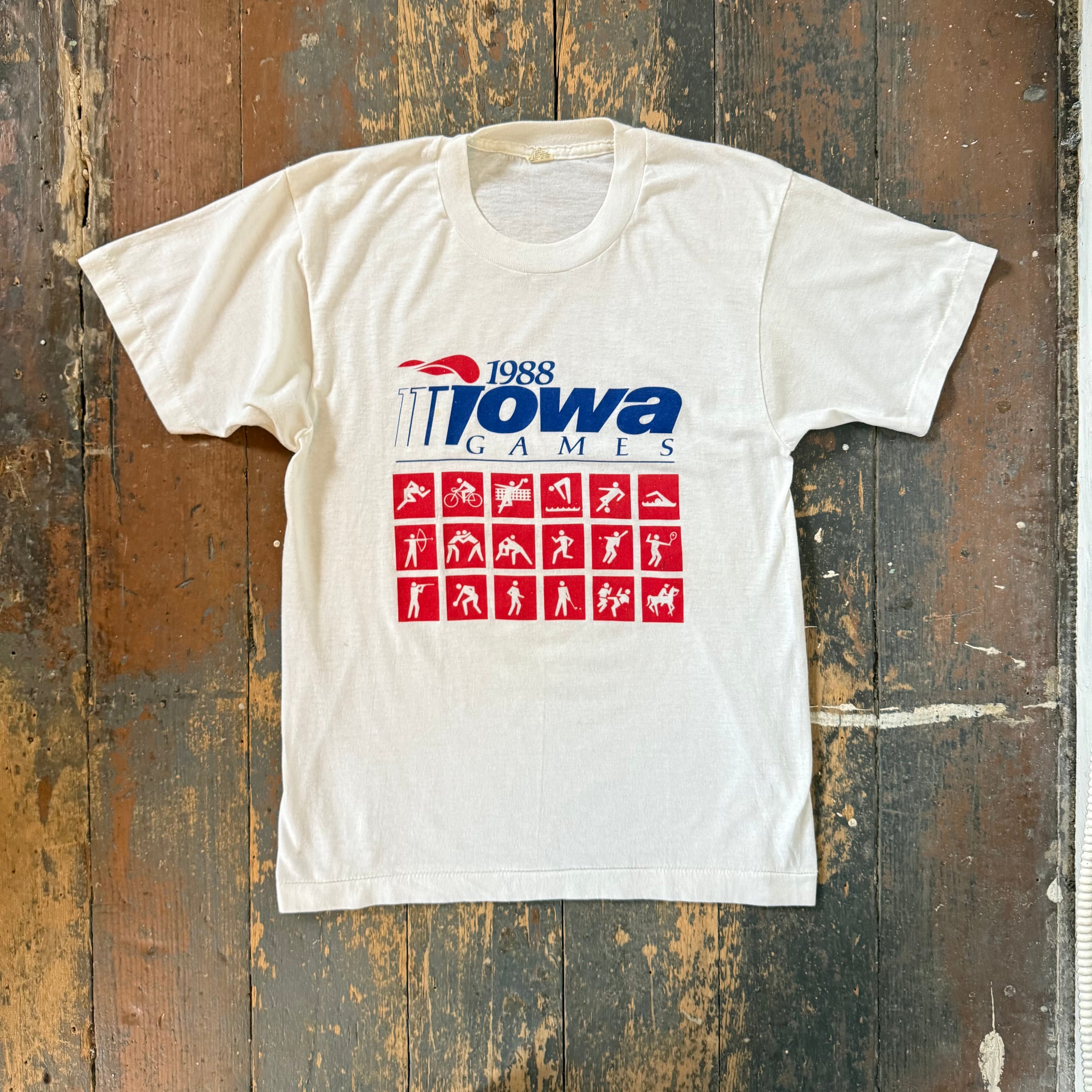Vintage Iowa Games T-shirt Size XS
