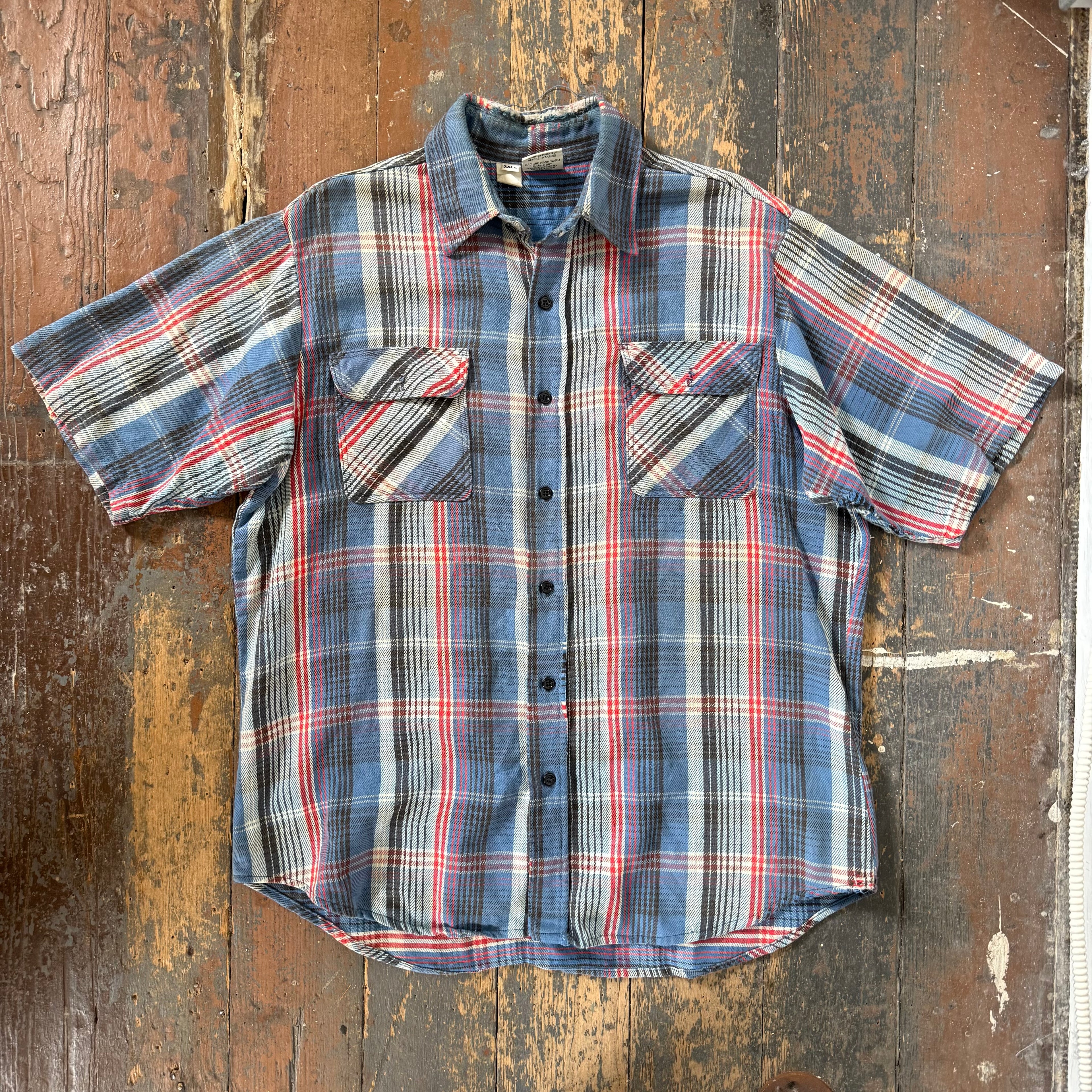 1980s Short Sleeve Plaid Size Large - XL