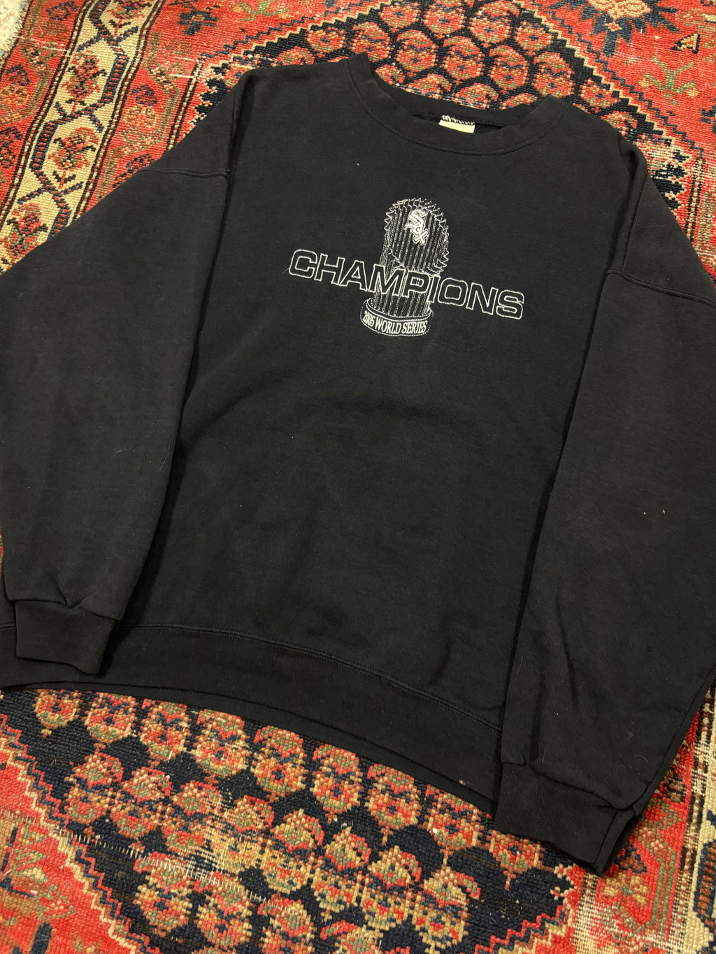 VINTAGE BLACK WHITE SOX “CHAMPIONS” CREWNECK SIZE XL