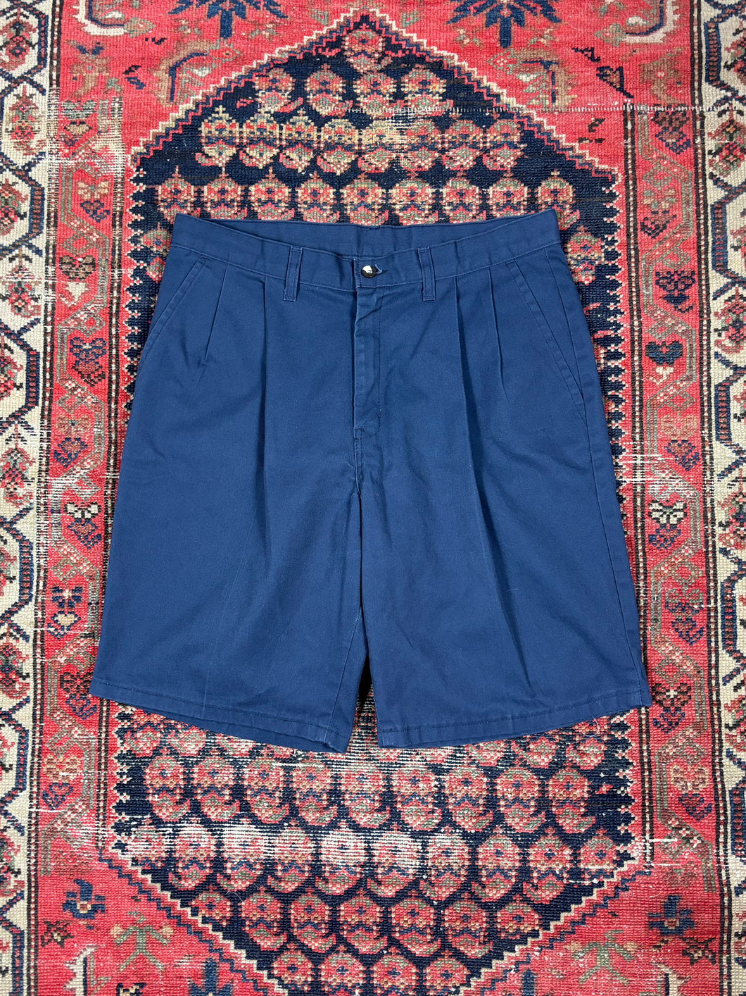 VINTAGE NAVY DOUBLE PLEATED BIG BILL SHORTS W/32