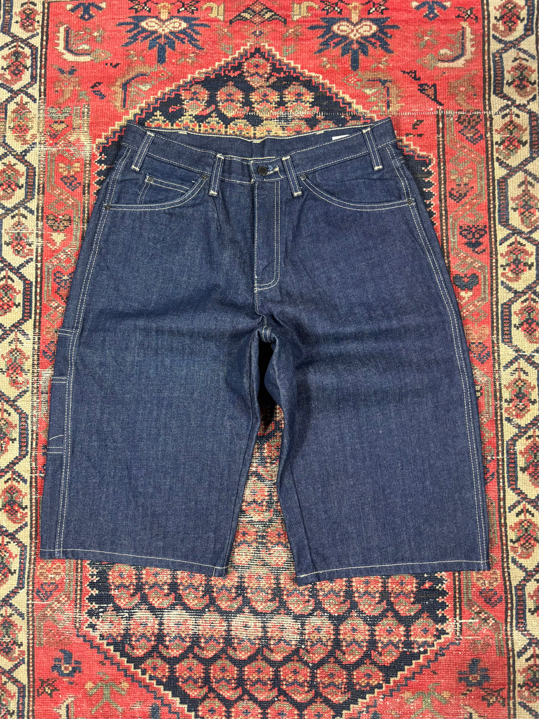 VINTAGE DARK WASH CONTRAST STITCH DICKIES JORTS W/32