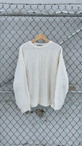 WHITE SWEATER SIZE MEDIUM