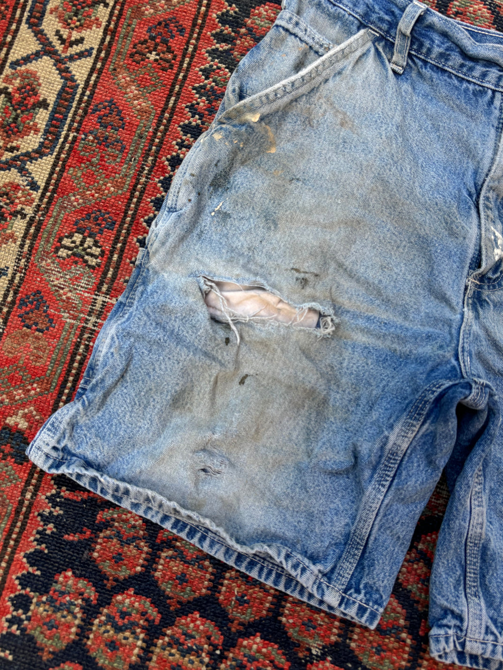 VINTAGE DISTRESSED CARHARTT CARPENTER DENIM SHORTS W/33