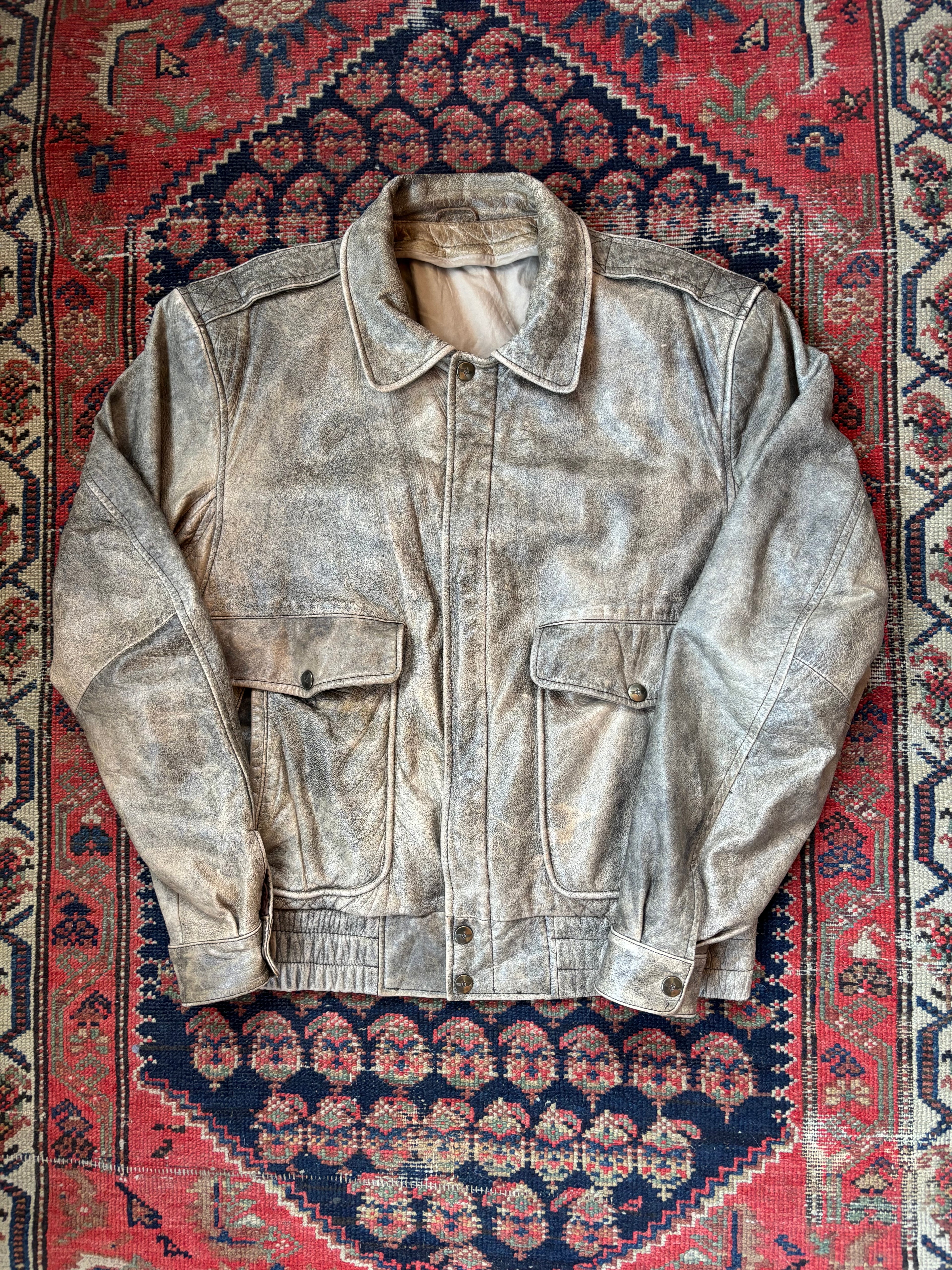 VINTAGE FADED LEATHER JACKET SIZE SMALL