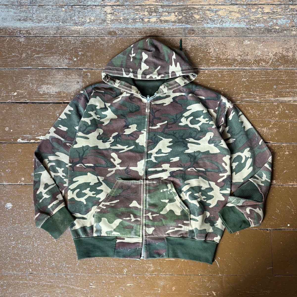 Vintage Camo Zip-Up Hoodie Size - Medium