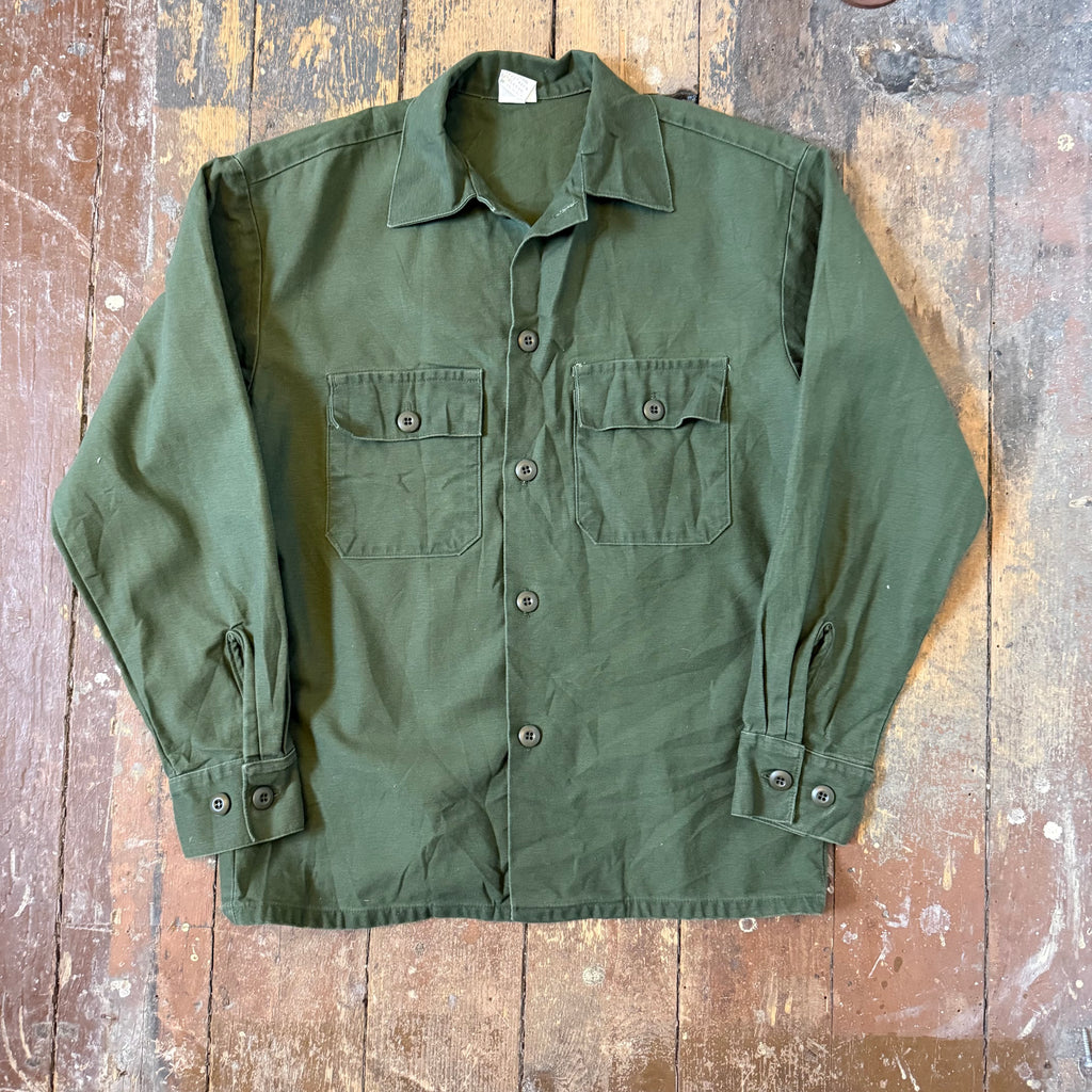1980s OG107 Button Up Size M - L