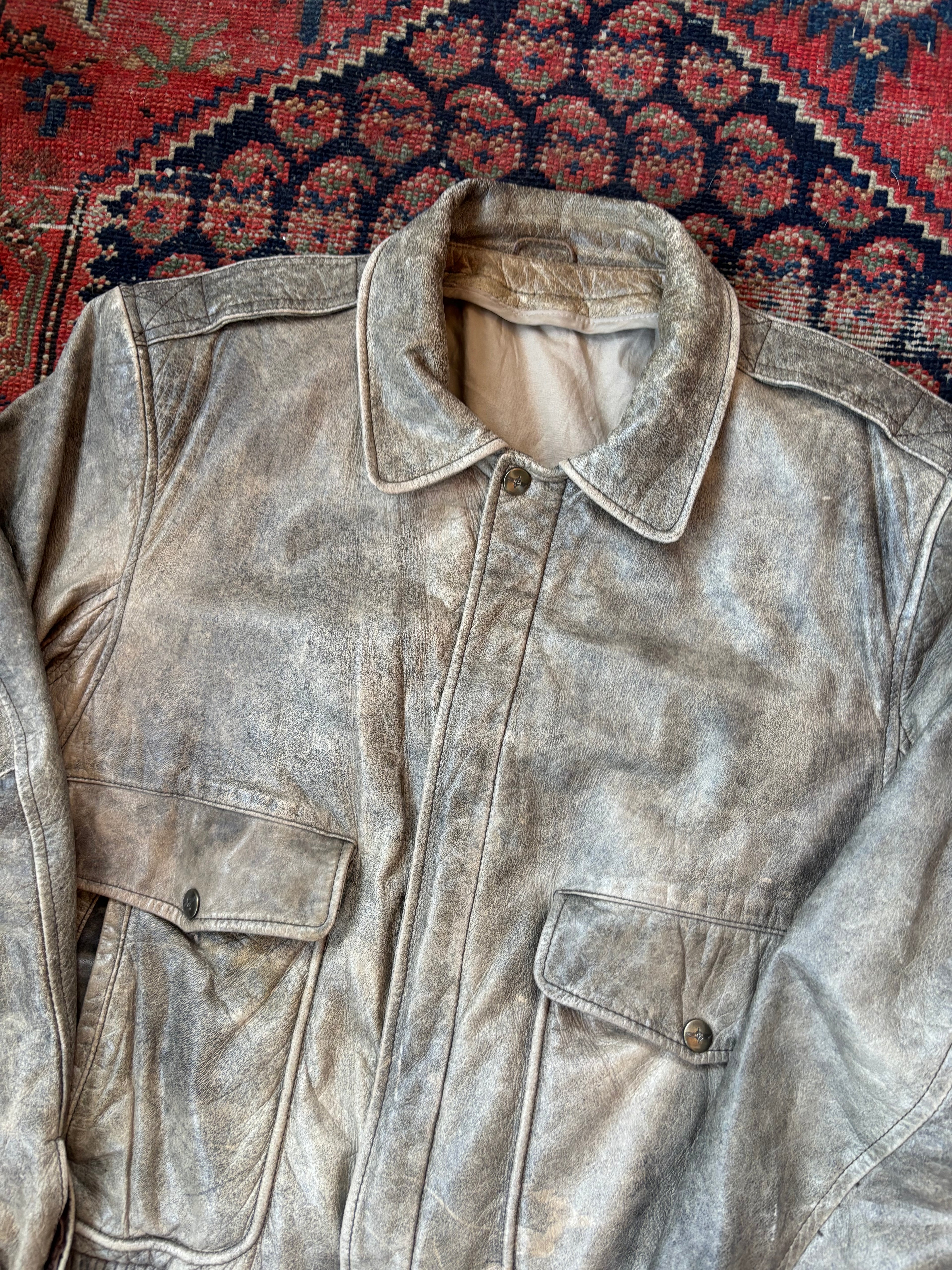 VINTAGE FADED LEATHER JACKET SIZE SMALL