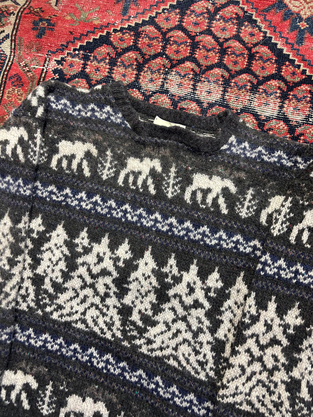 VINTAGE DARK GREY TREES EDDIE KNIT SIZE LARGE