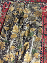 Load image into Gallery viewer, VINTAGE PARKLANDS CANADA REALTREE CARGO PANTS W/36