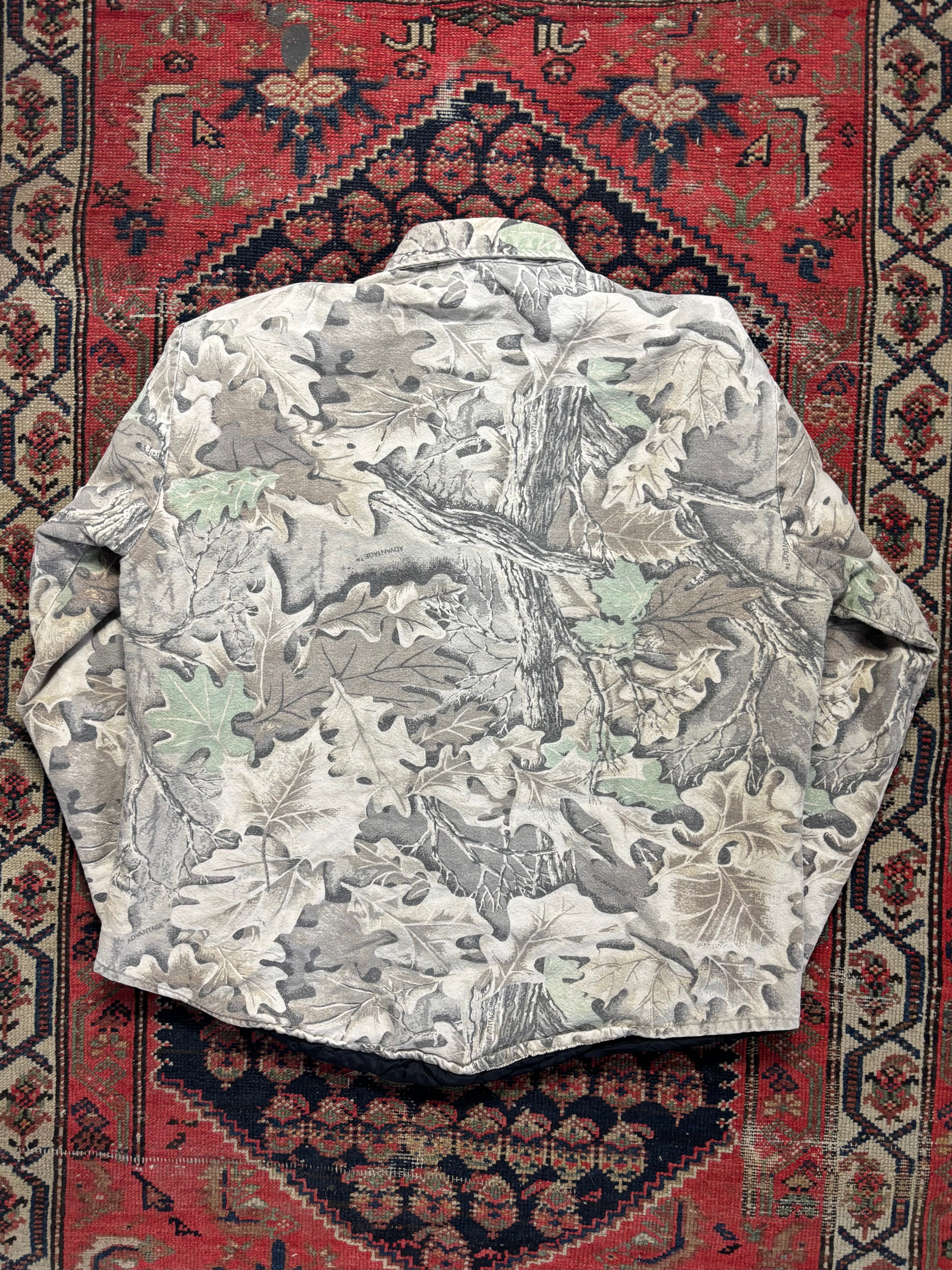 VINTAGE  INSULATED REALTREE BUTTON UP SIZE LARGE