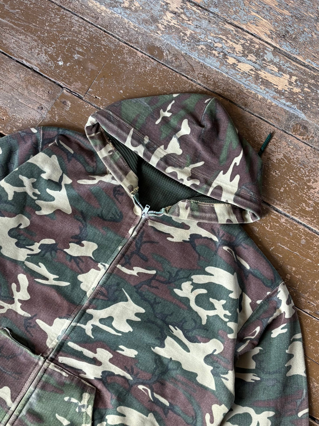 Vintage Camo Zip-Up Hoodie Size - Medium