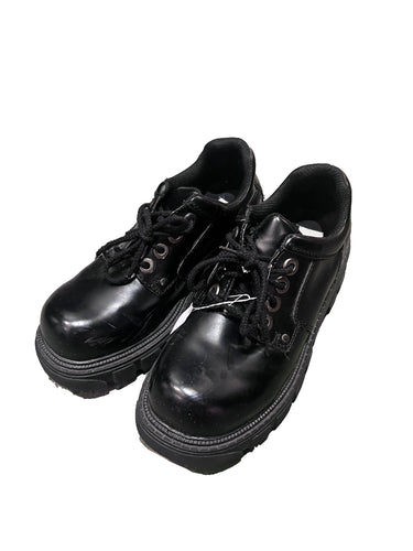 BLACK SHOES SIZE 8