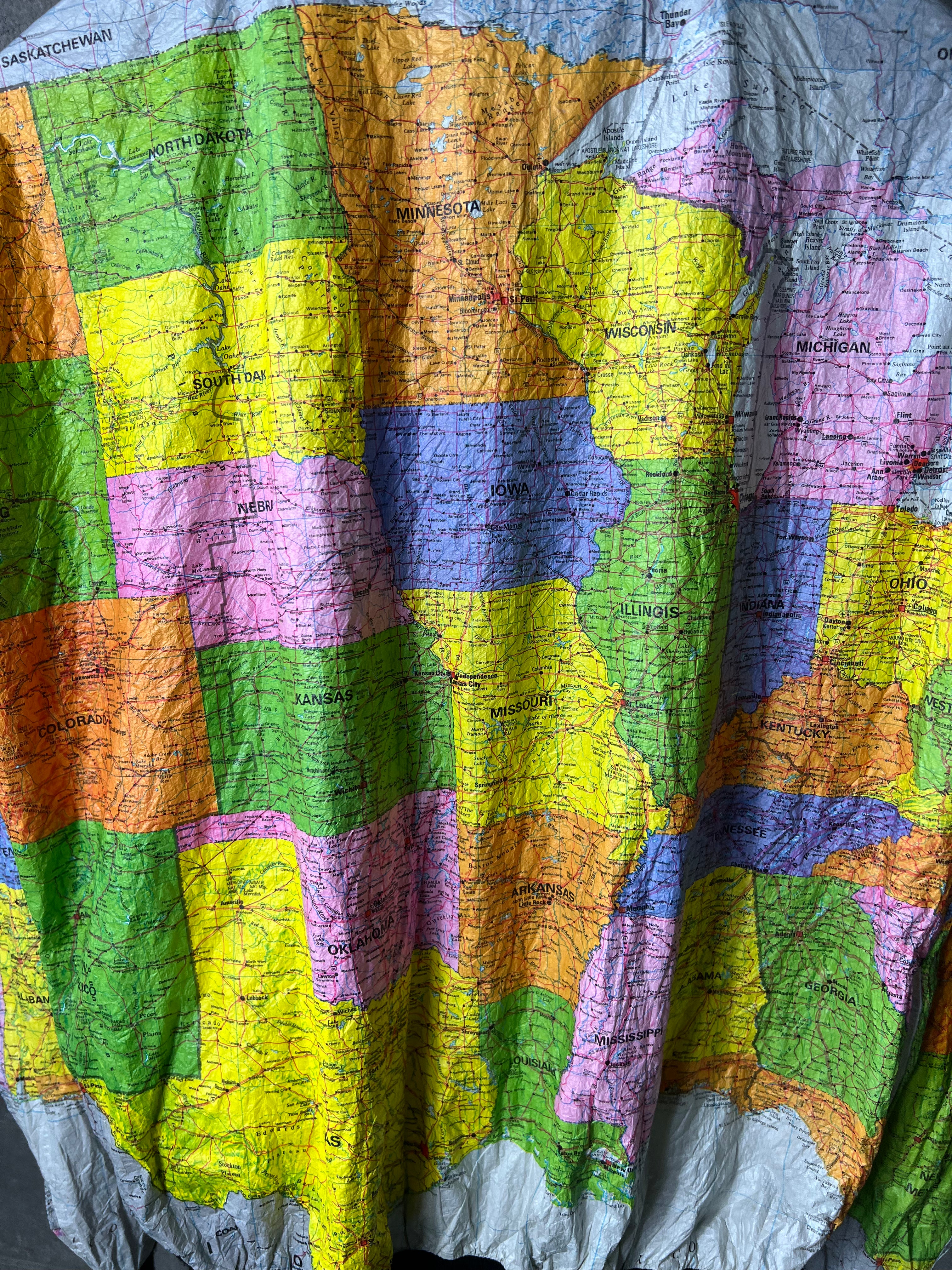 VINTAGE ALL OVER PRINT LIGHT JACKET - SIZE/S-M