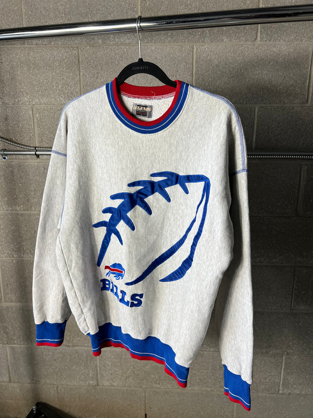 VINTAGE BUFFALO BILLS CREWNECK - SIZE/L