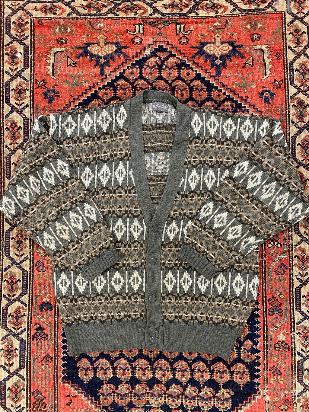 Vintave Patterned Cardigan - M