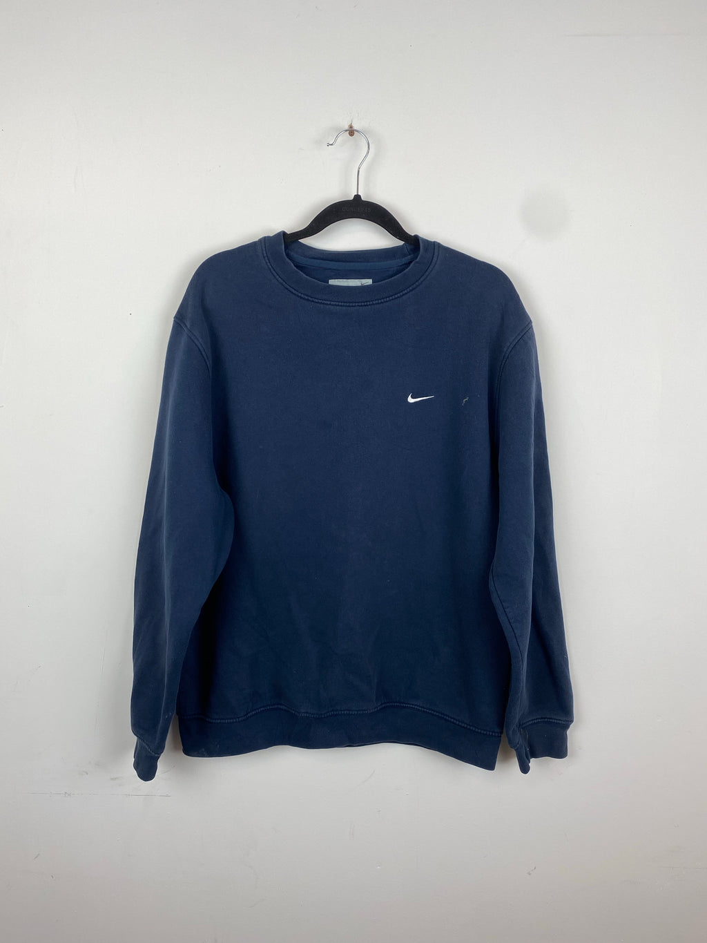 2000s faded Nike crewneck