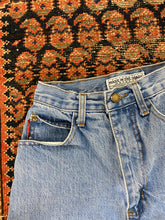 Load image into Gallery viewer, 90s Made In The Shade High Waisted Frayed Denim Shorts - 24in