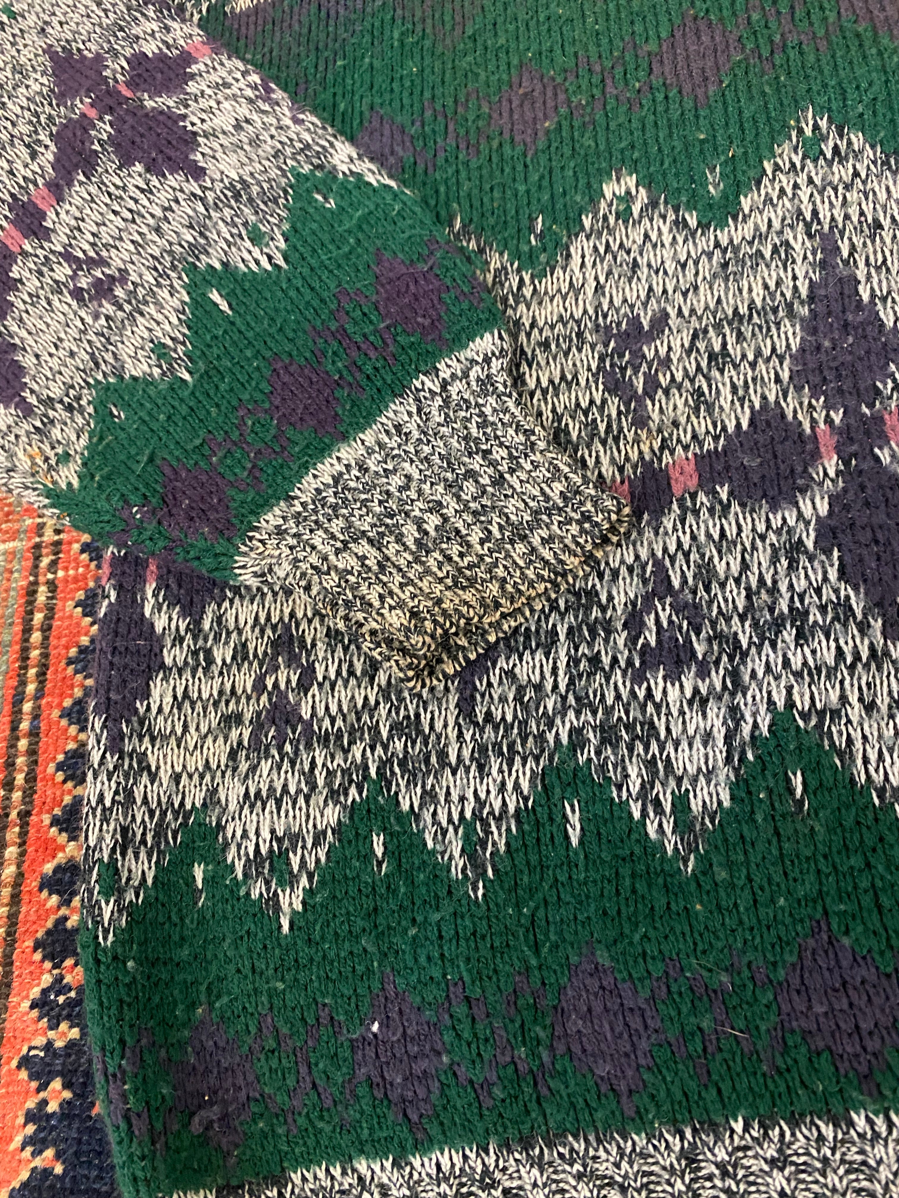 Vintage Patterned Knit Sweater - S