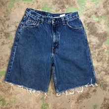 Load image into Gallery viewer, Vintage Sonoma denim shorts