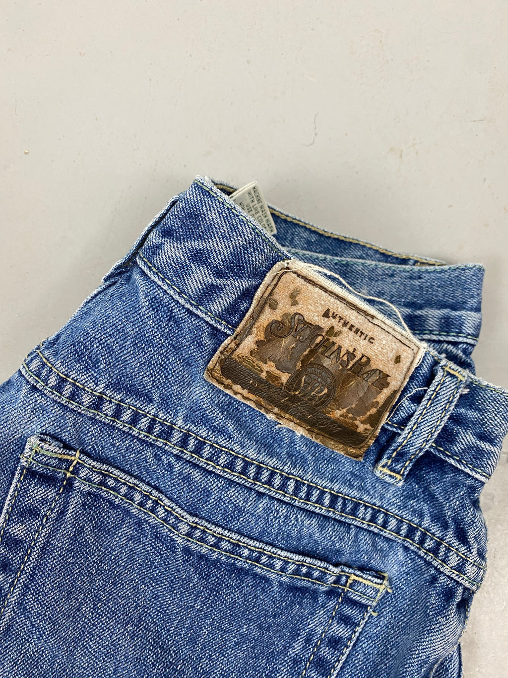 90s St. John’s high waisted denim shorts - 28in