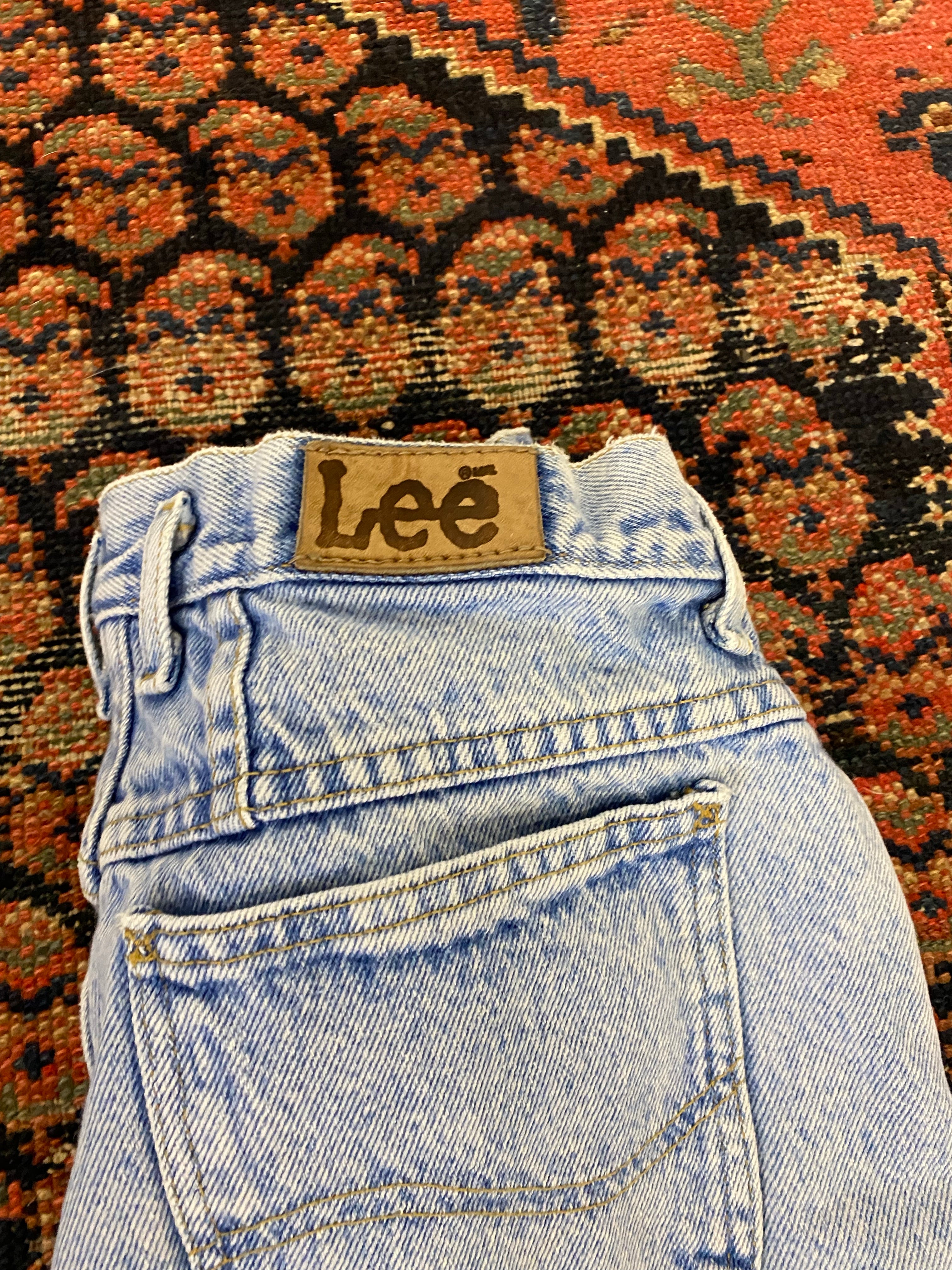 Vintage Lee High Waisted Frayed Denim Shorts - 29in